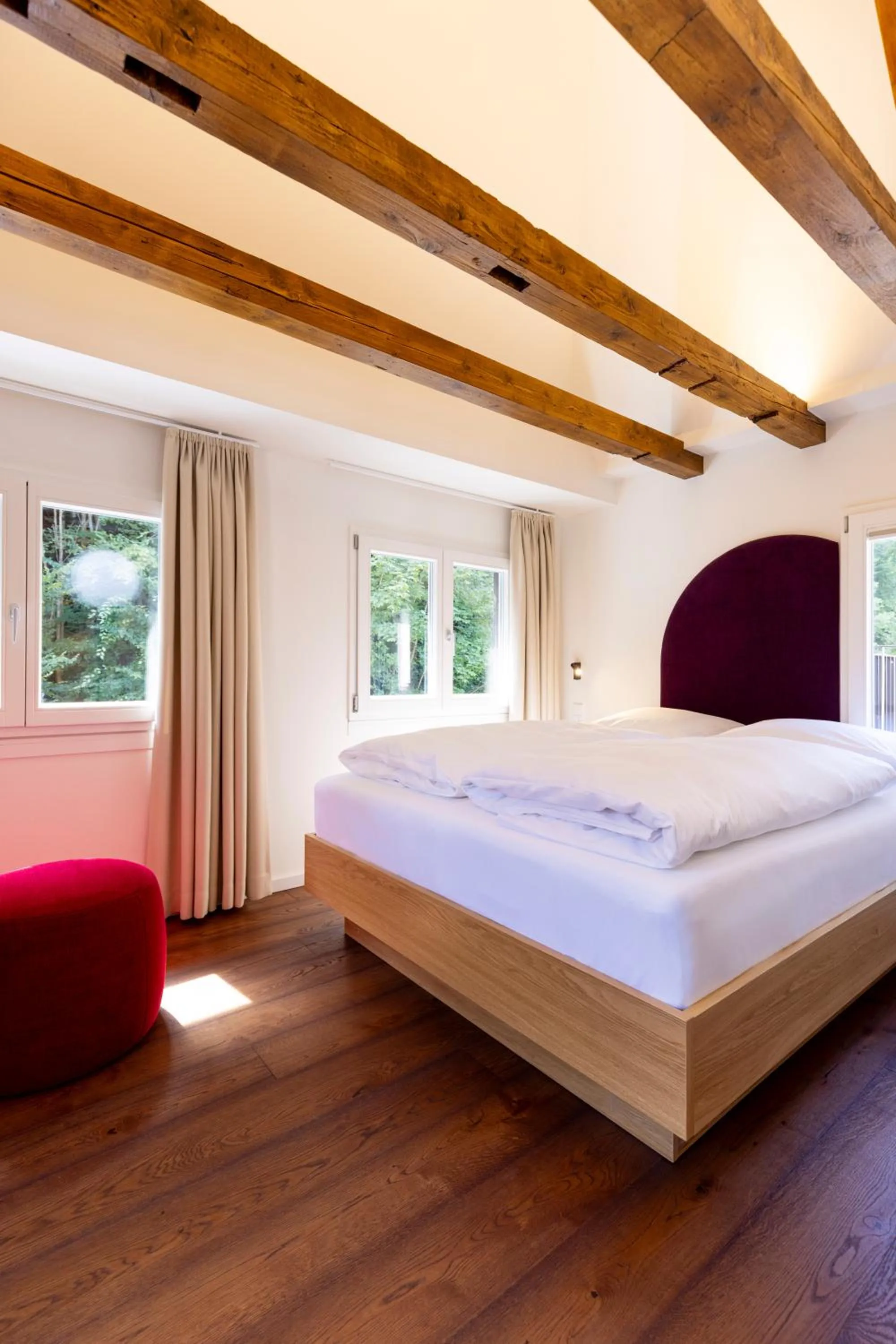 Photo of the whole room, Bed in schlossmühle - lean luxury boutique hotel