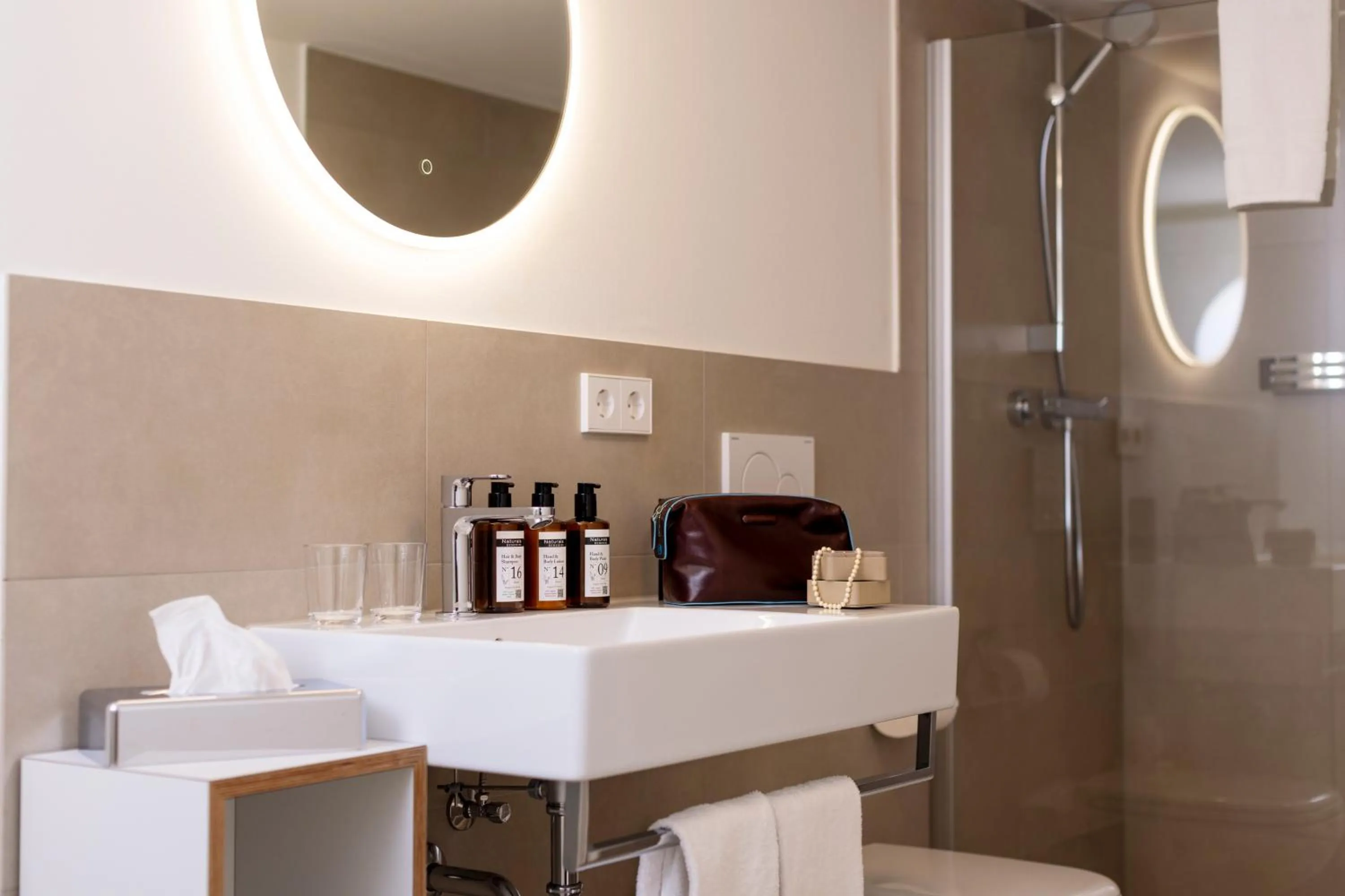 Bathroom in schlossmühle - lean luxury boutique hotel