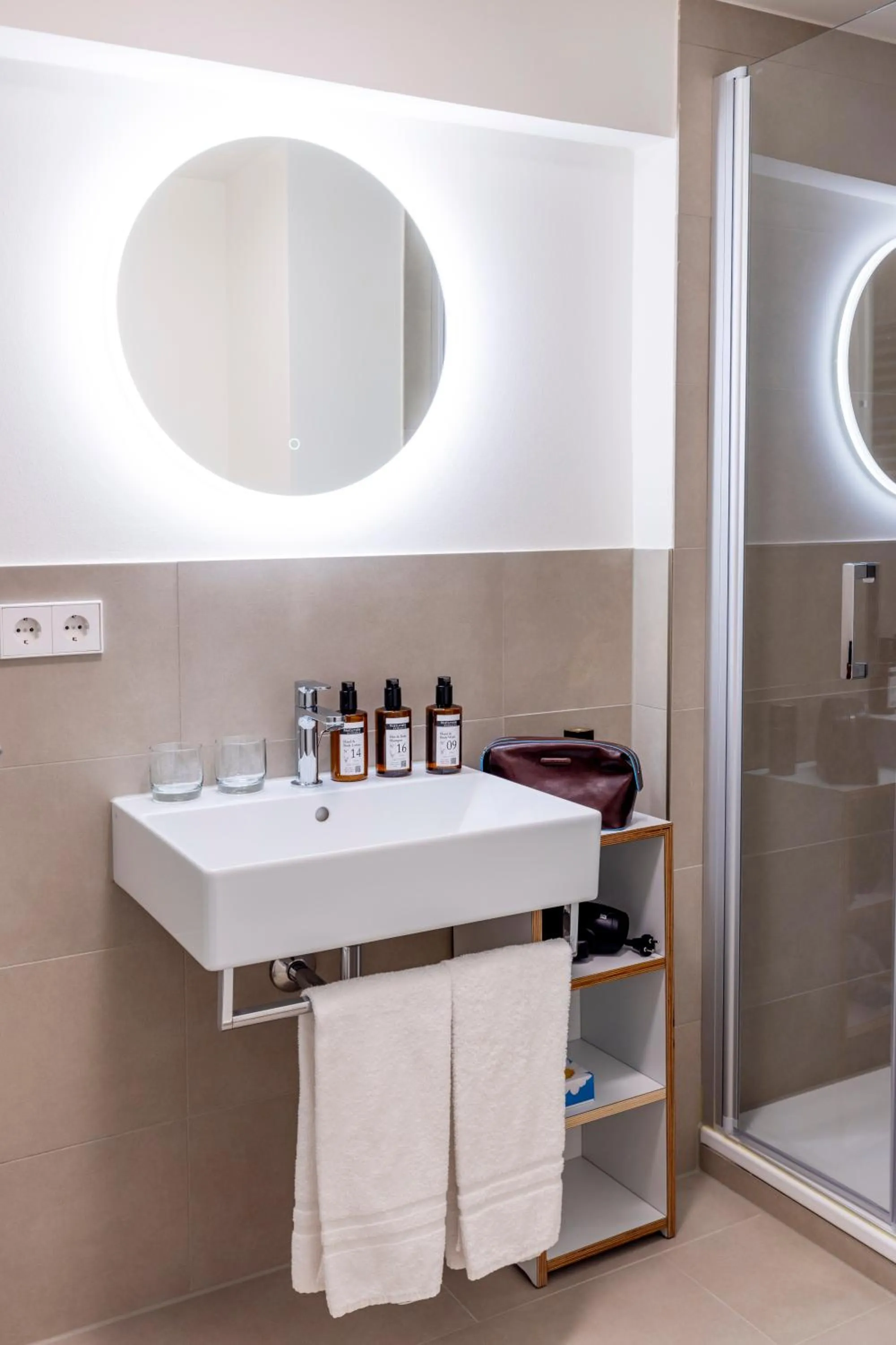 Bathroom in schlossmühle - lean luxury boutique hotel