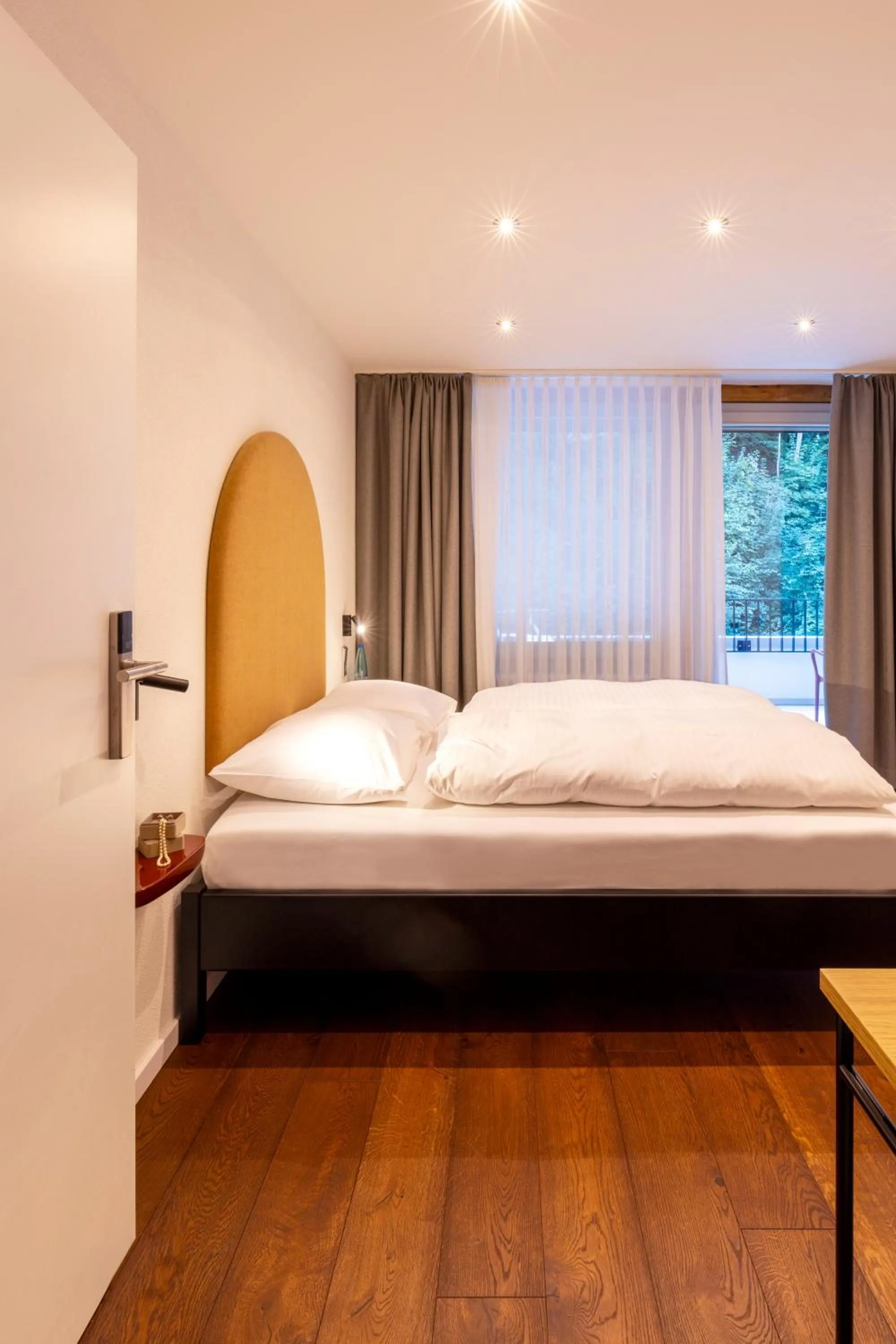 Photo of the whole room, Bed in schlossmühle - lean luxury boutique hotel