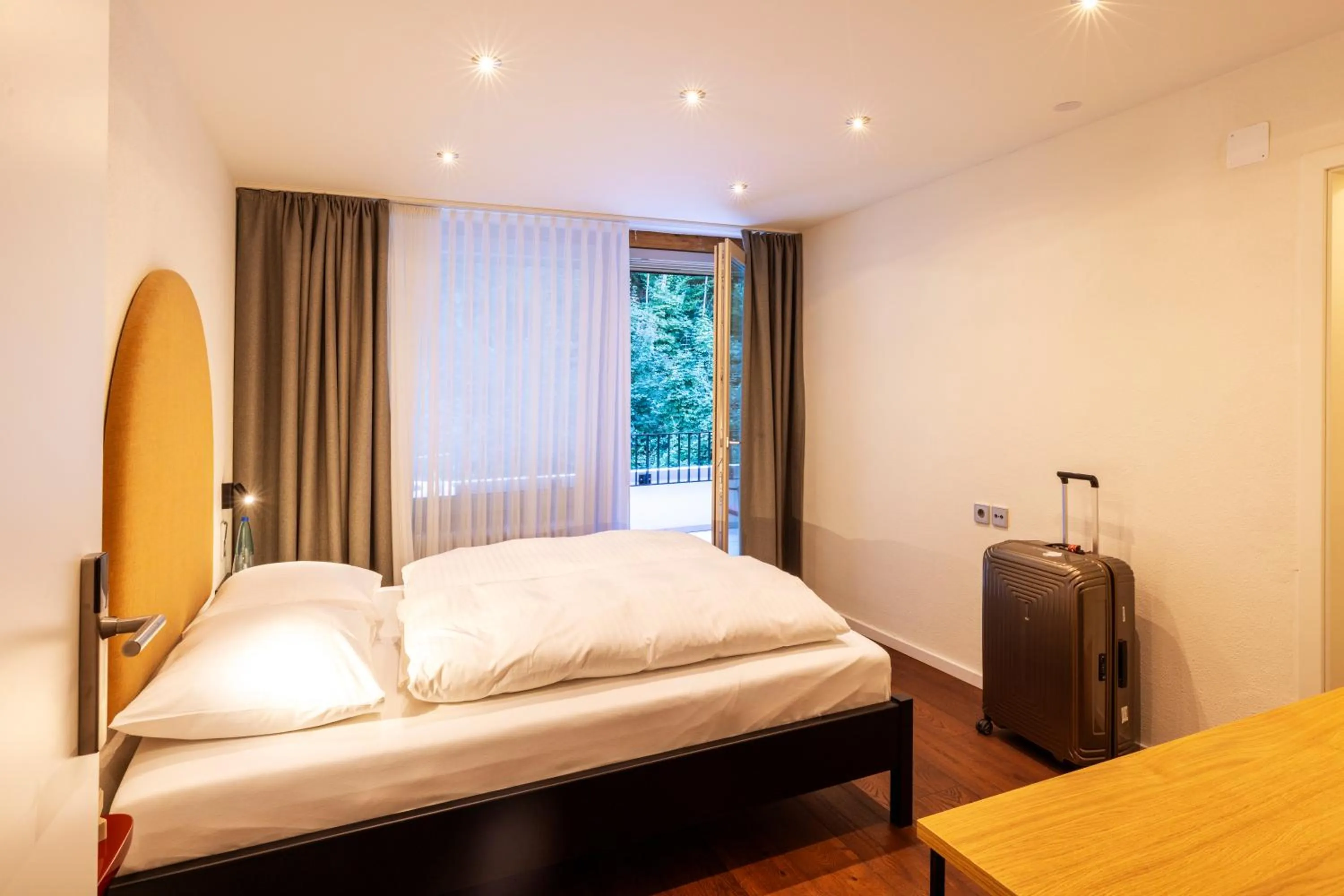 Photo of the whole room, Bed in schlossmühle - lean luxury boutique hotel