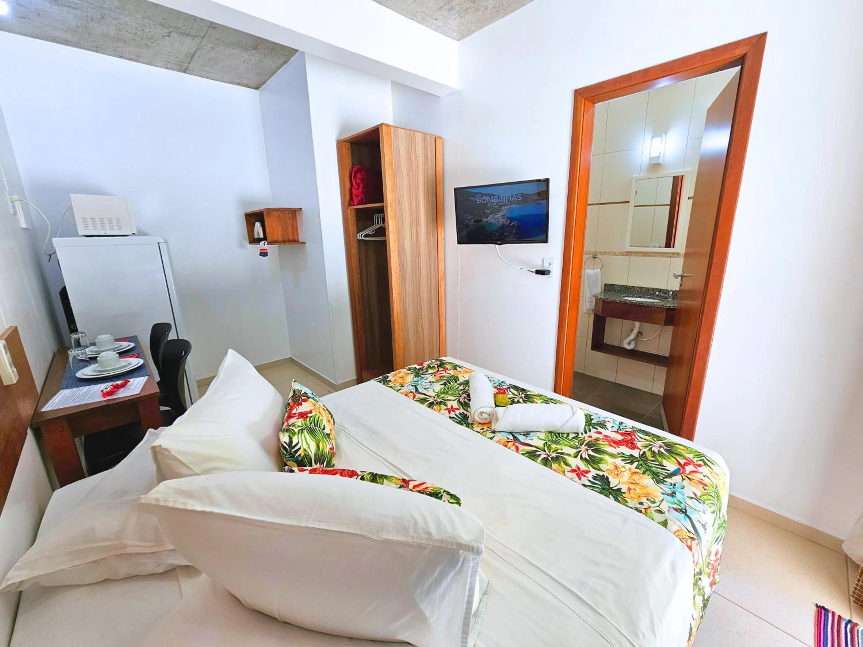Economy Double Room in Refúgio da Lagoinha - Centro de Bombinhas