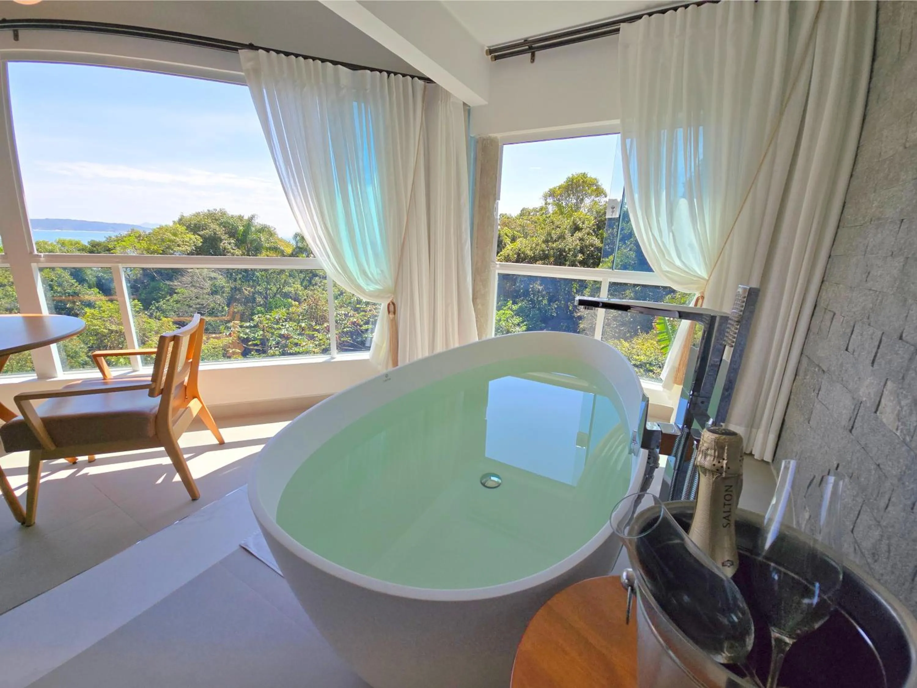 Natural landscape in Refúgio da Lagoinha - Centro de Bombinhas