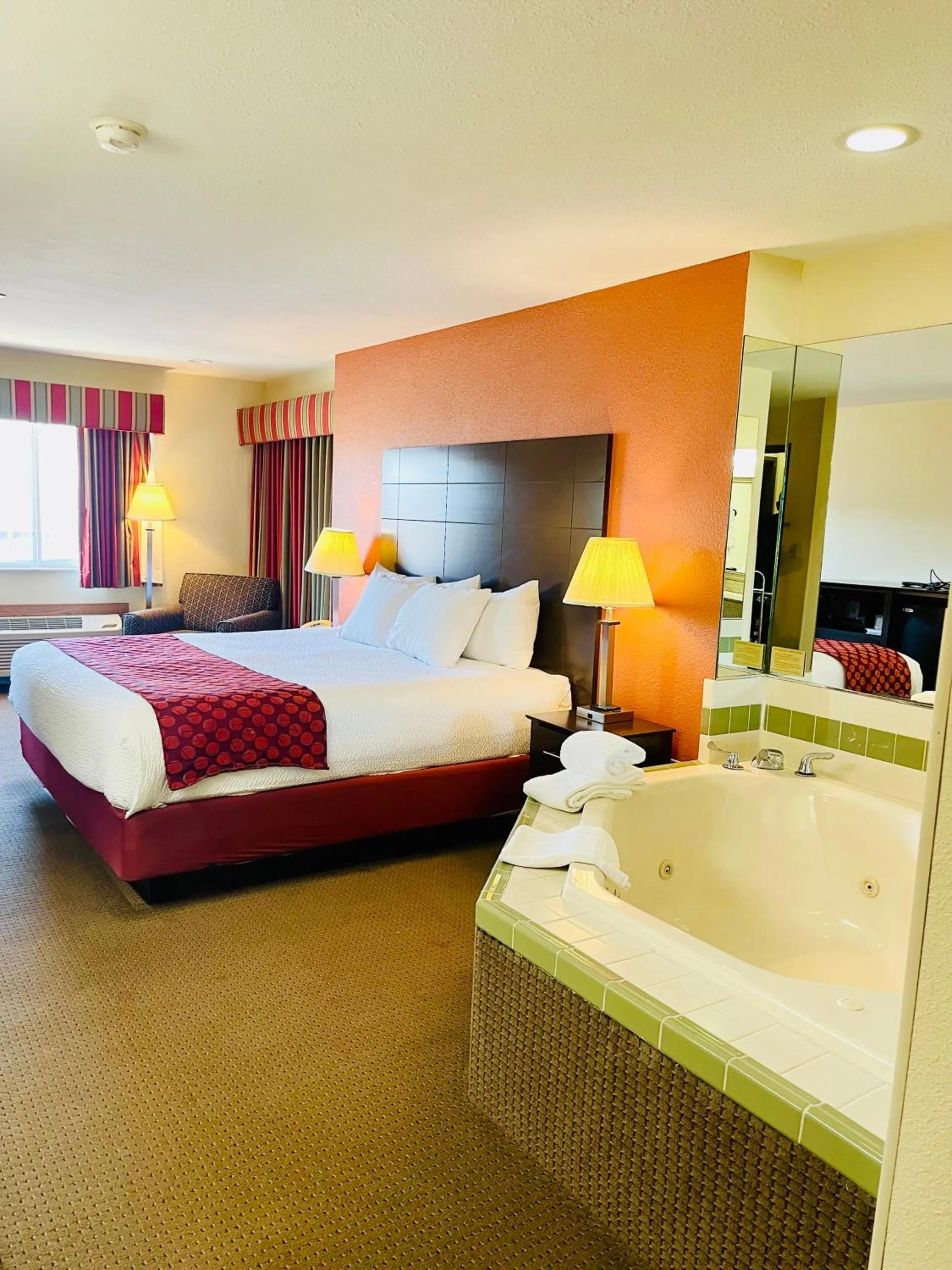 Bed in Baymont by Wyndham Indianapolis