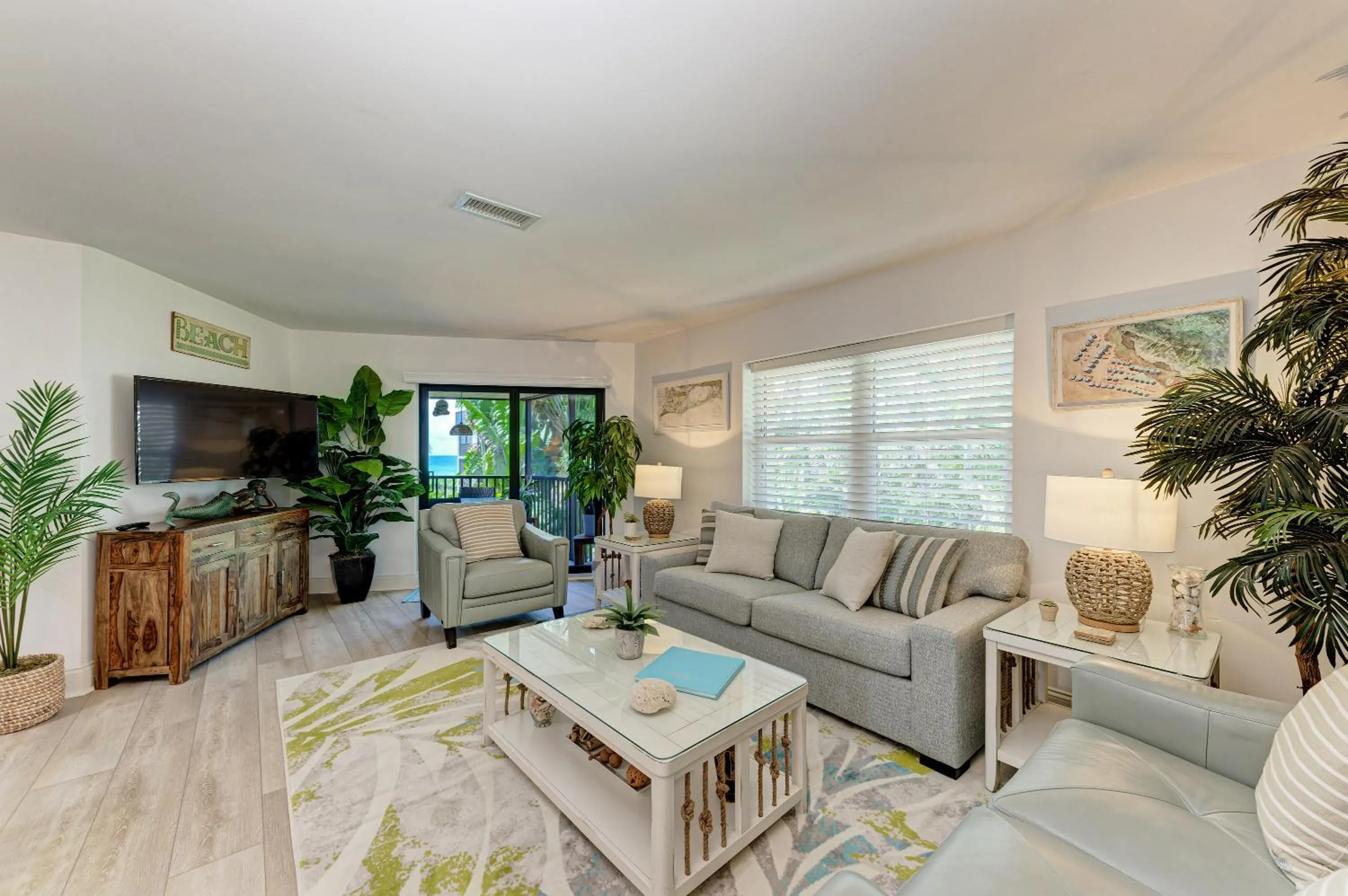 Sea Grape Inn 7 - BEACHFRONT Property