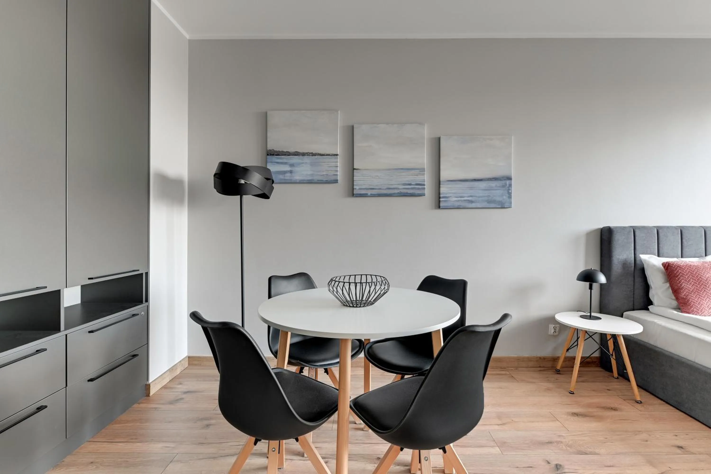 Kitchen or kitchenette in RentPlanet - Apartamenty Chlebova