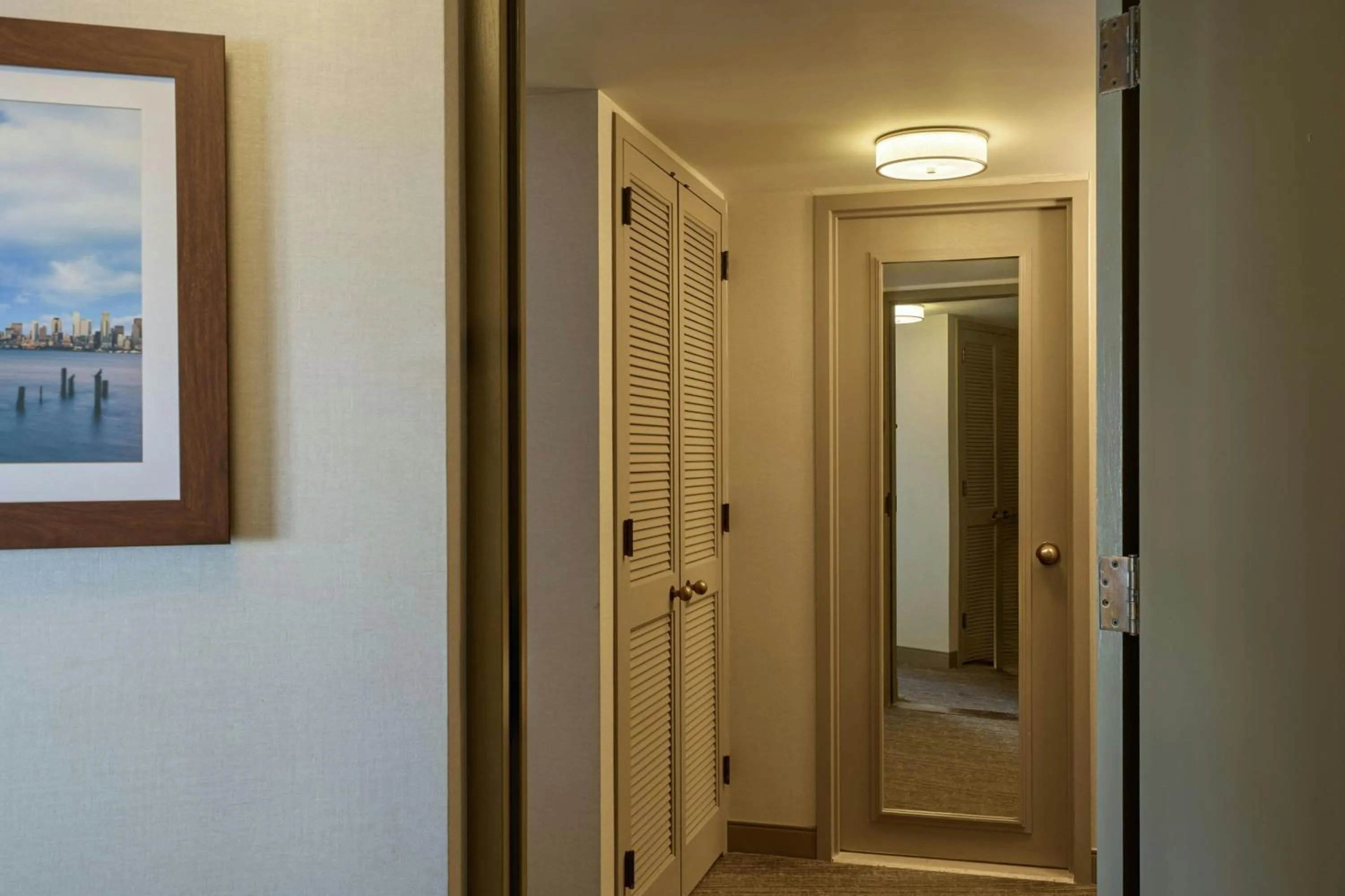 Photo of the whole room in The Westin Seattle