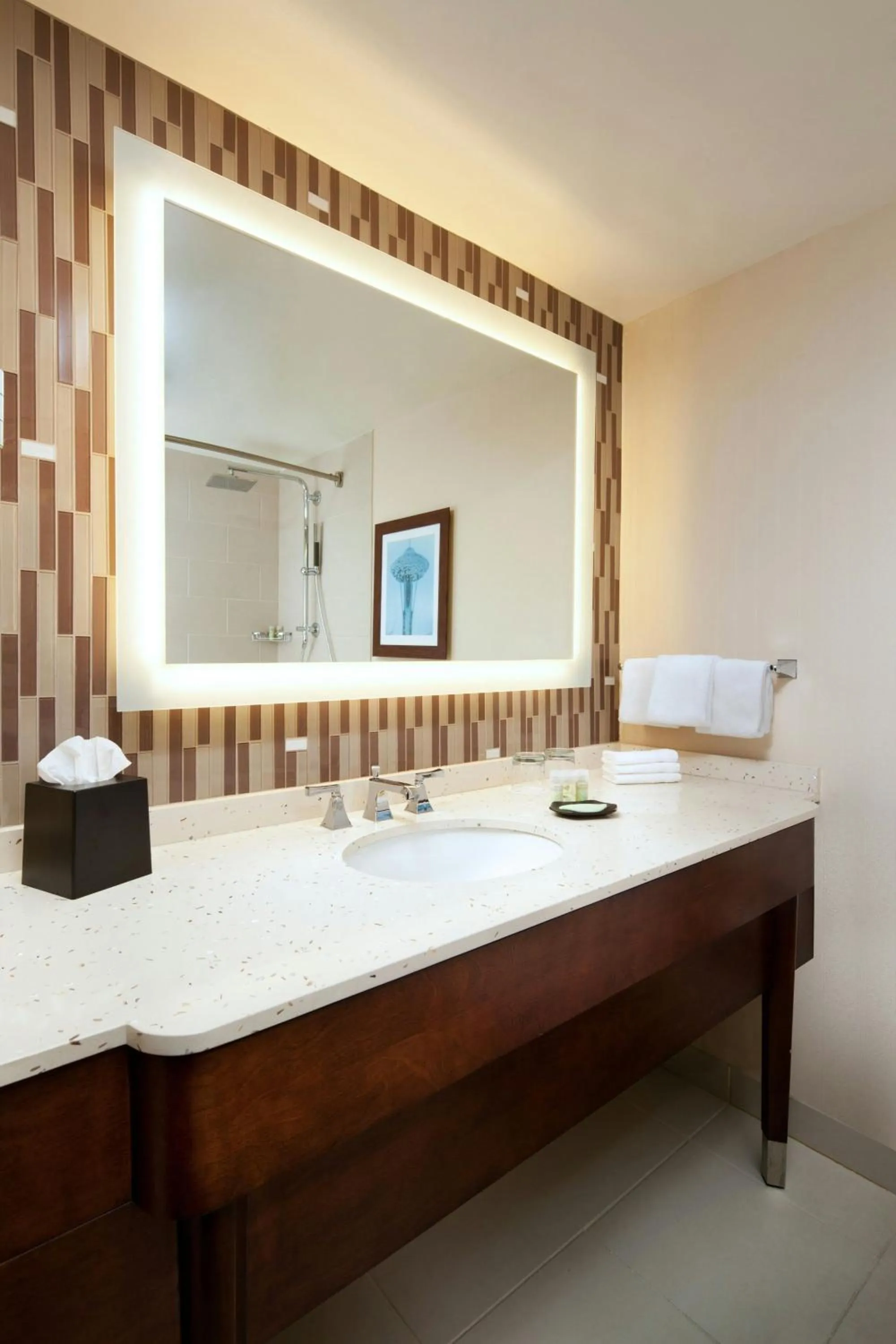 Bathroom, Bed in The Westin Seattle