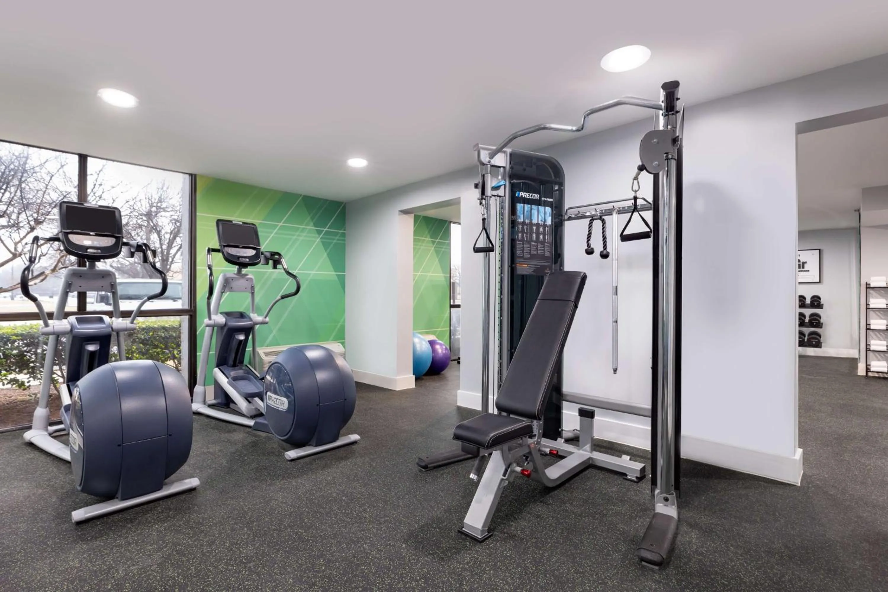 Fitness centre/facilities in Doubletree By Hilton Fort Worth South