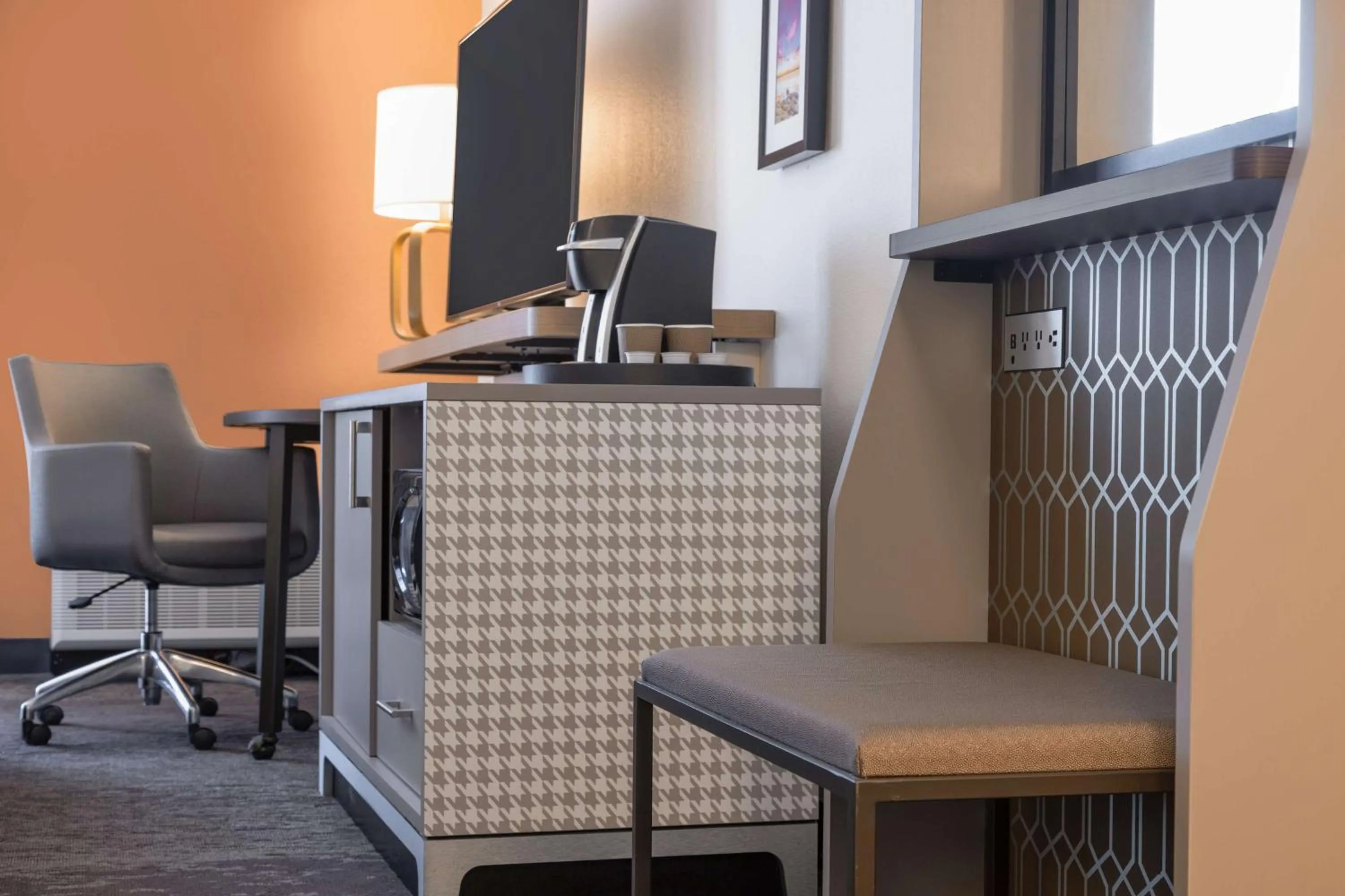 Bedroom in Doubletree By Hilton Fort Worth South