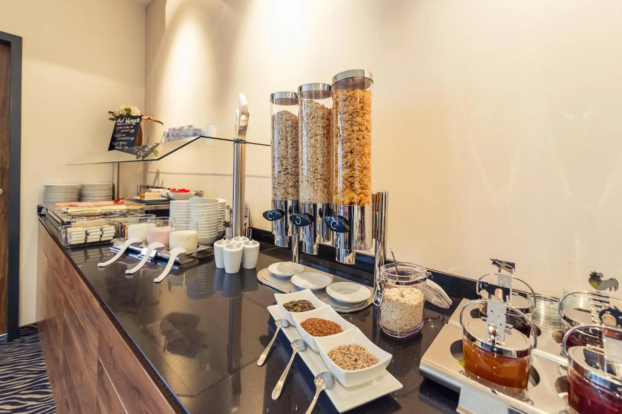 Buffet breakfast in Altstadthotel Kneitinger, Abensberg