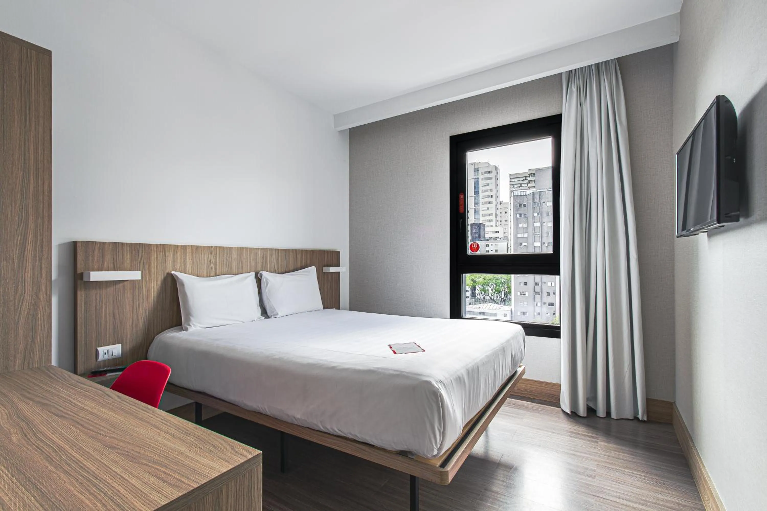 Bed in Hotel Moov Porto Alegre