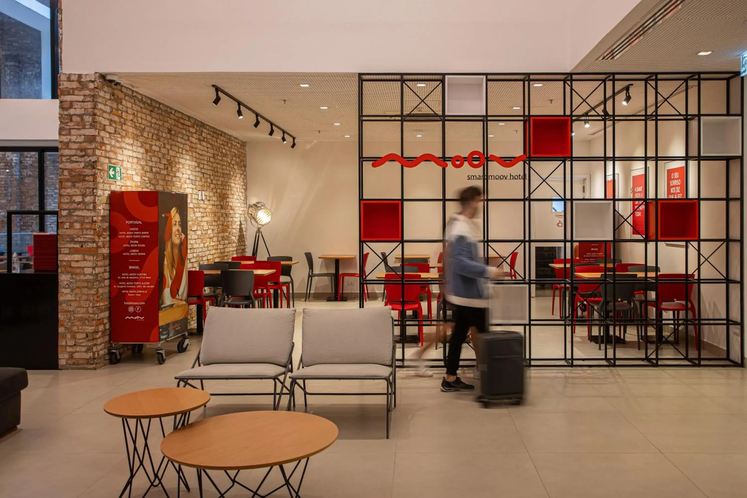 Lobby or reception in Hotel Moov Porto Alegre Lobby or reception in Hotel Moov Porto Alegre