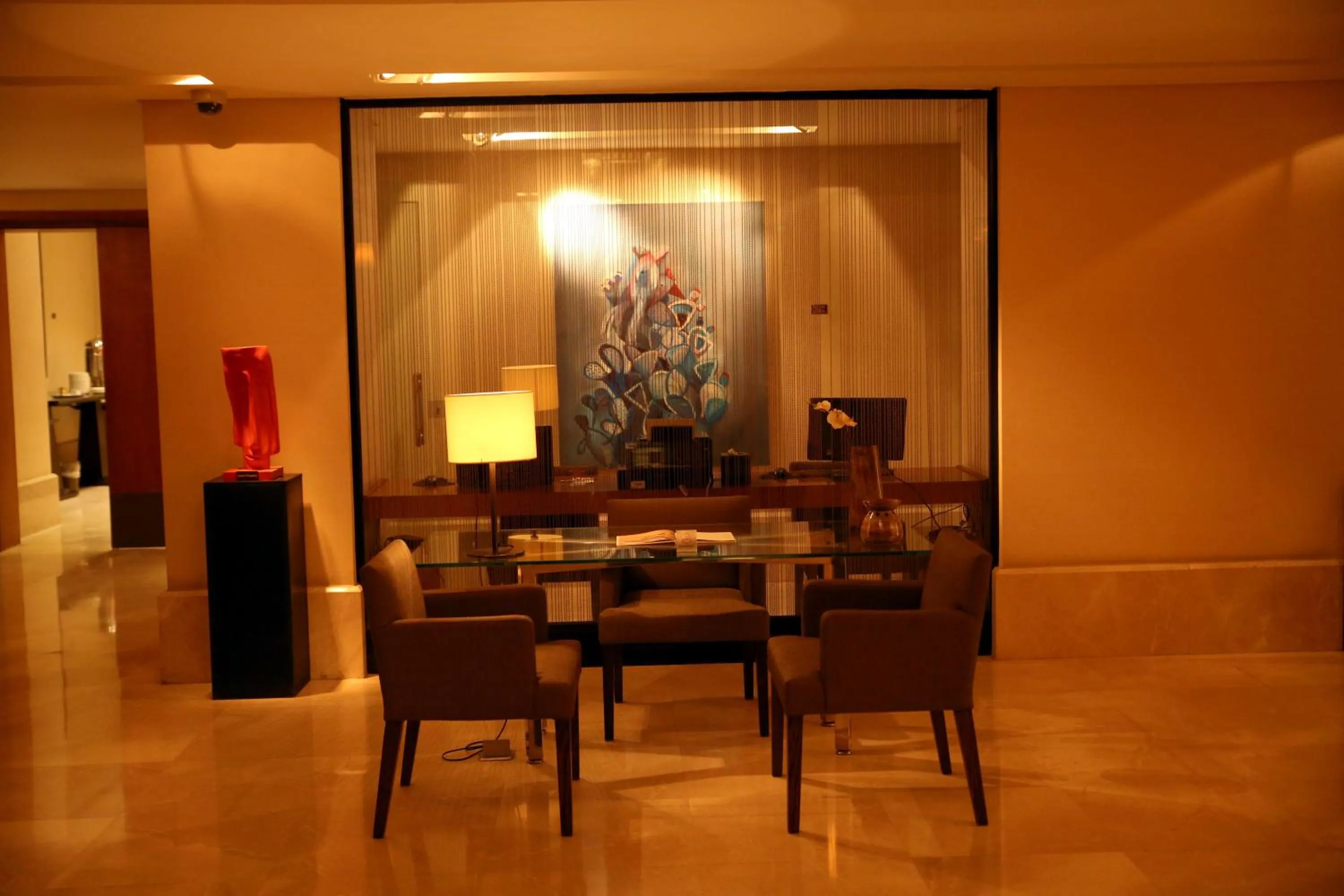 Business facilities in AlQasr Metropole Hotel