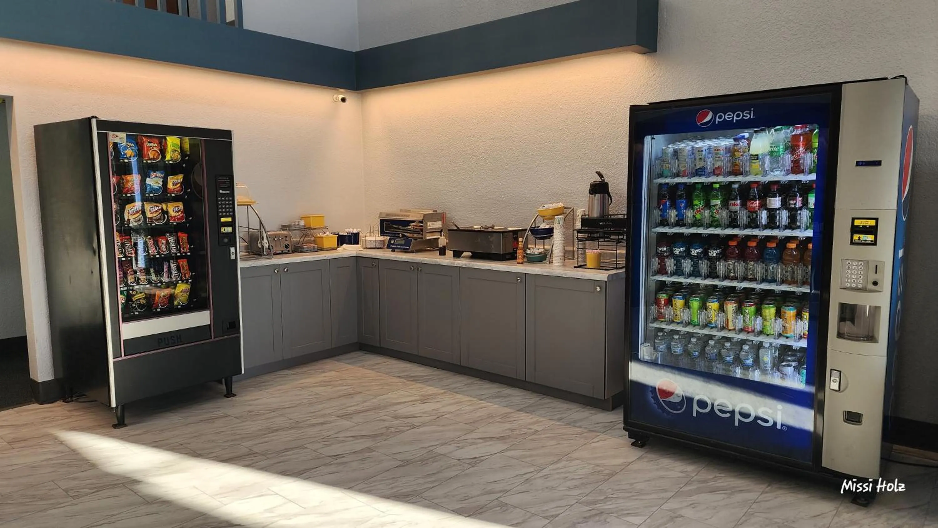 Breakfast in The Oasis Hotel & Bar