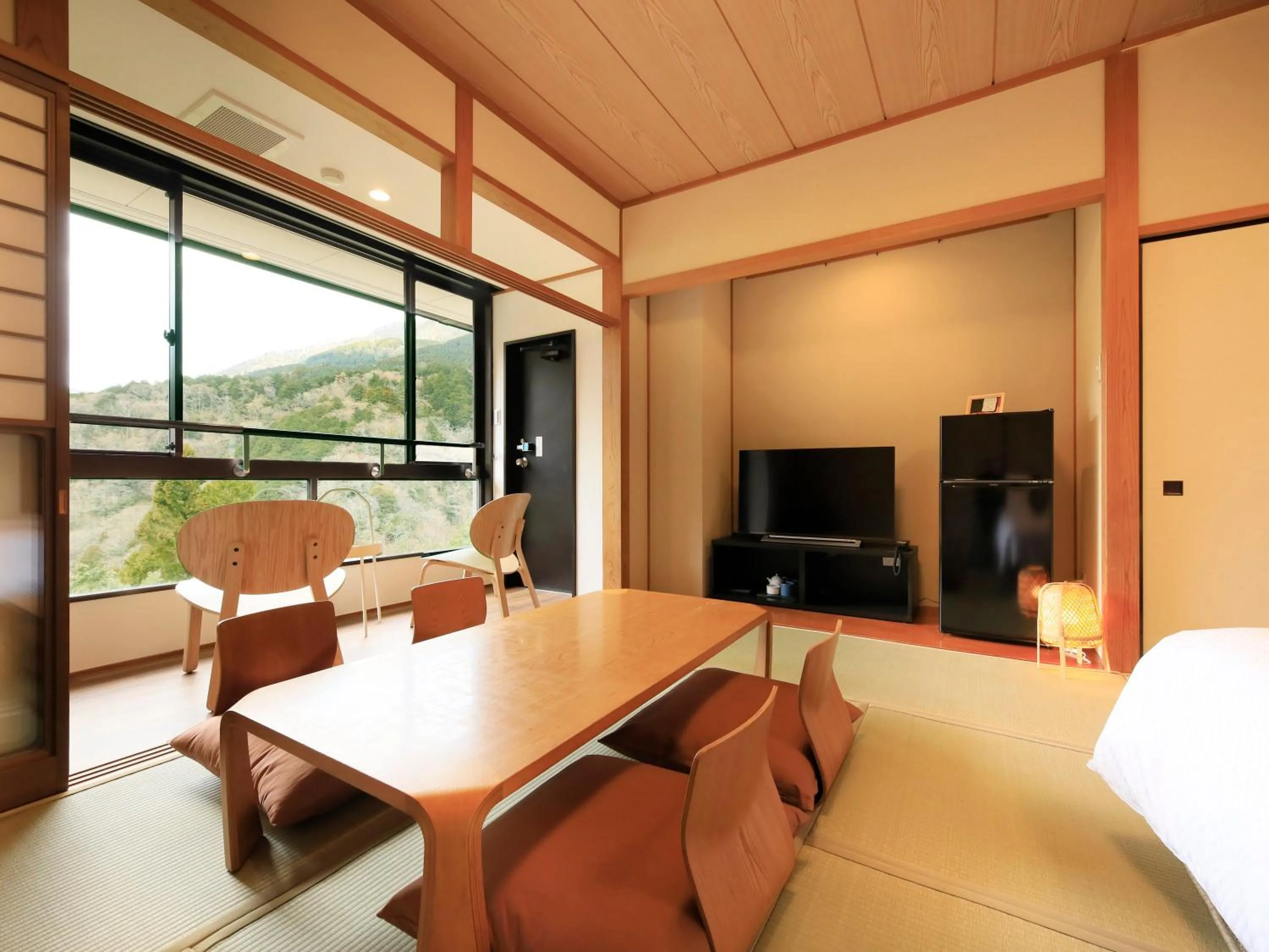Photo of the whole room in Hot Spring Inn Hakone Suisen