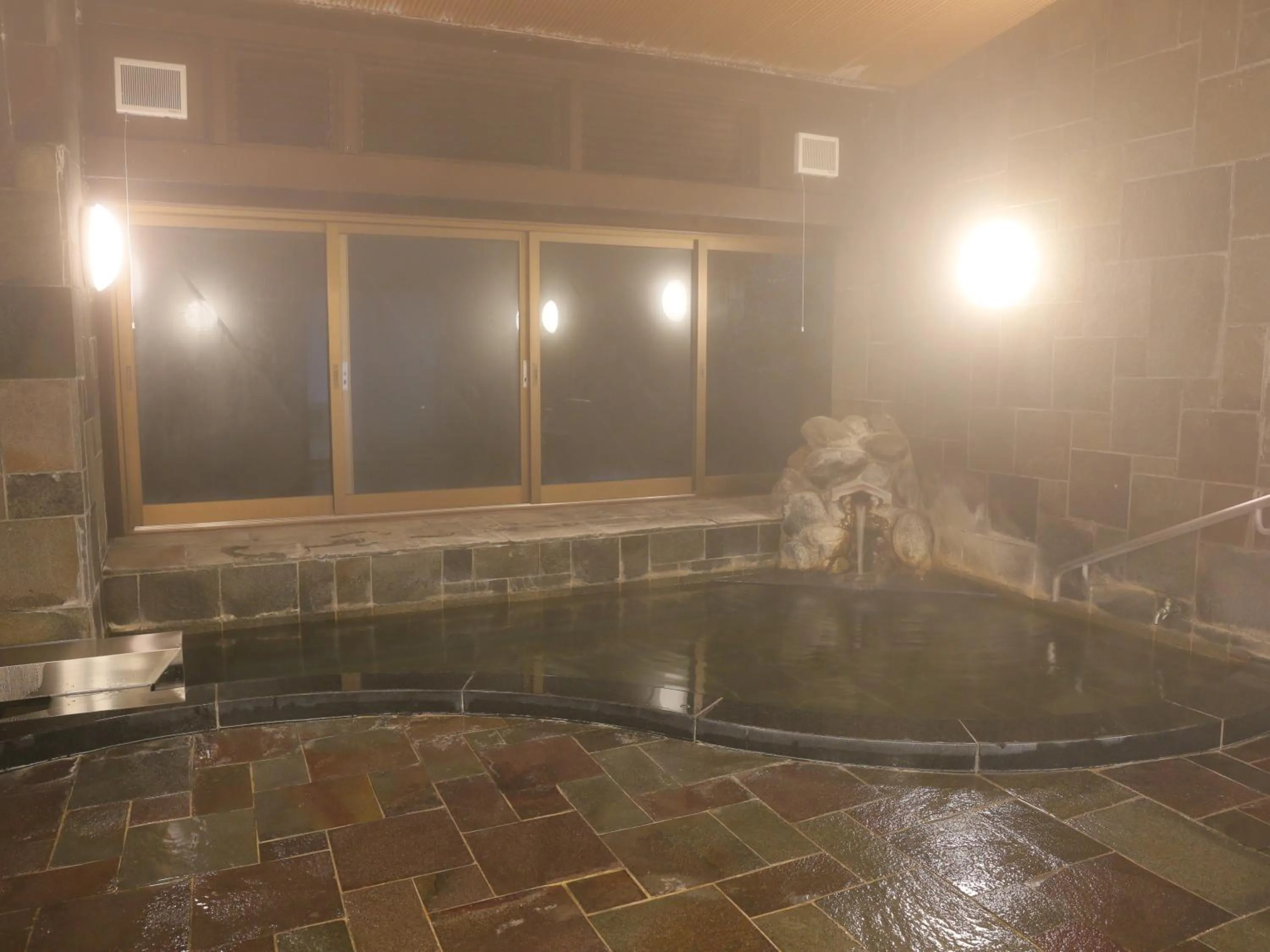 Hot Spring Bath in Hot Spring Inn Hakone Suisen