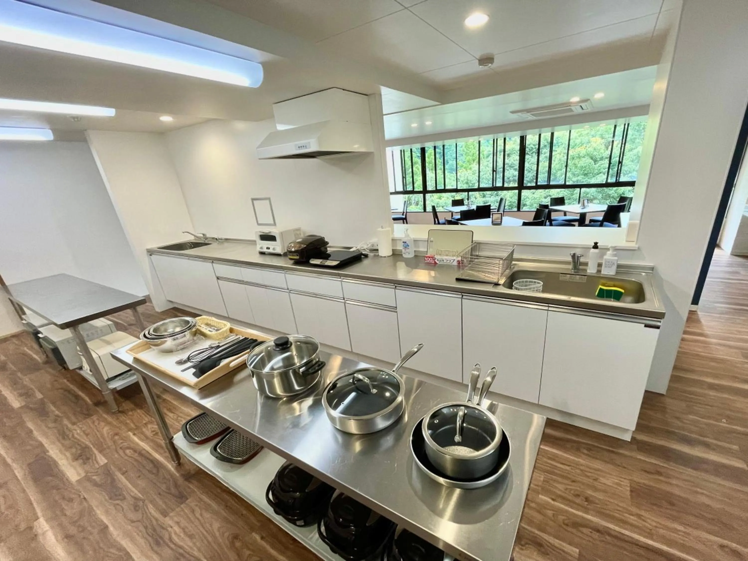 Kitchen or kitchenette in Hot Spring Inn Hakone Suisen