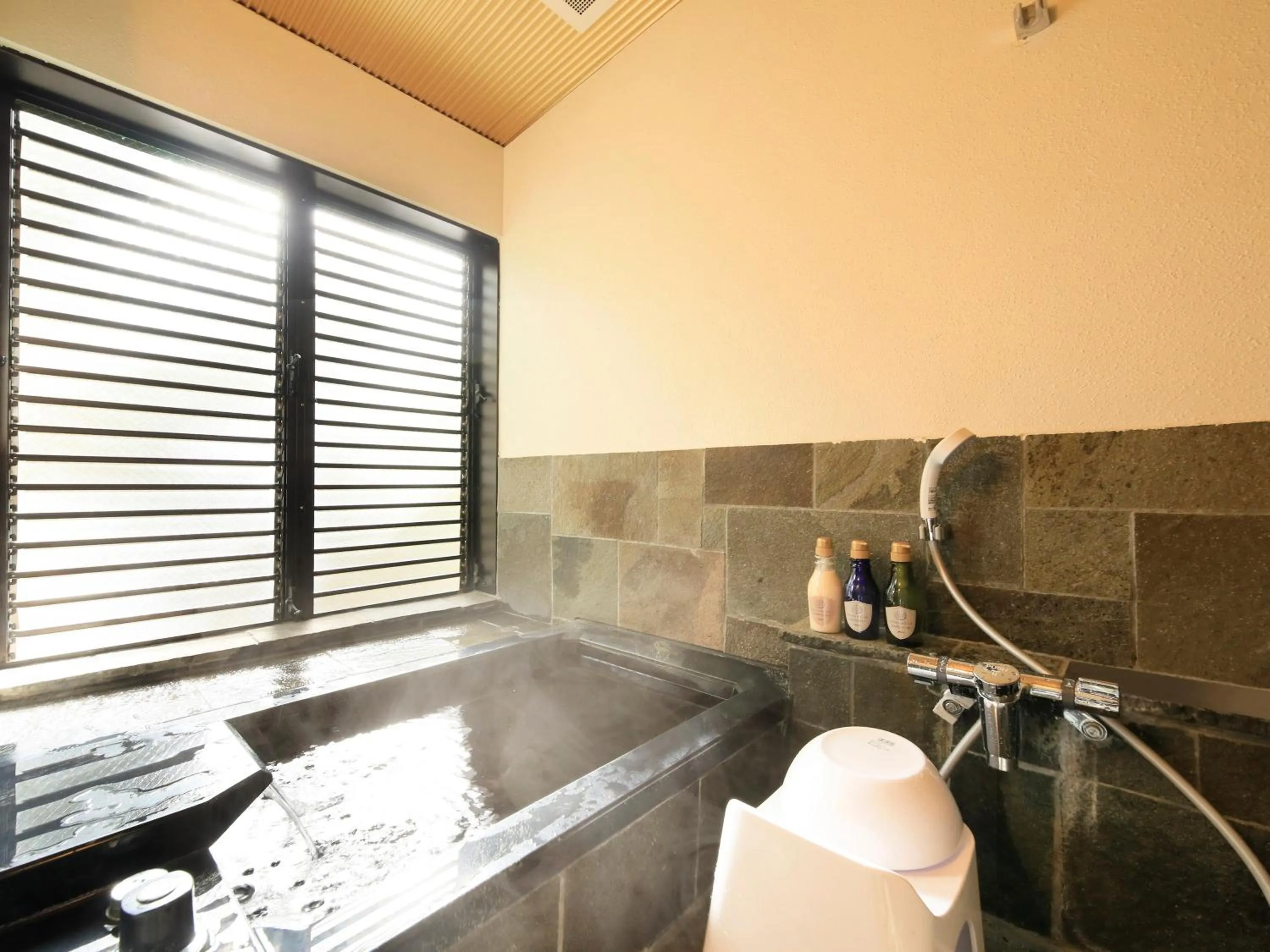 Hot Spring Bath in Hot Spring Inn Hakone Suisen