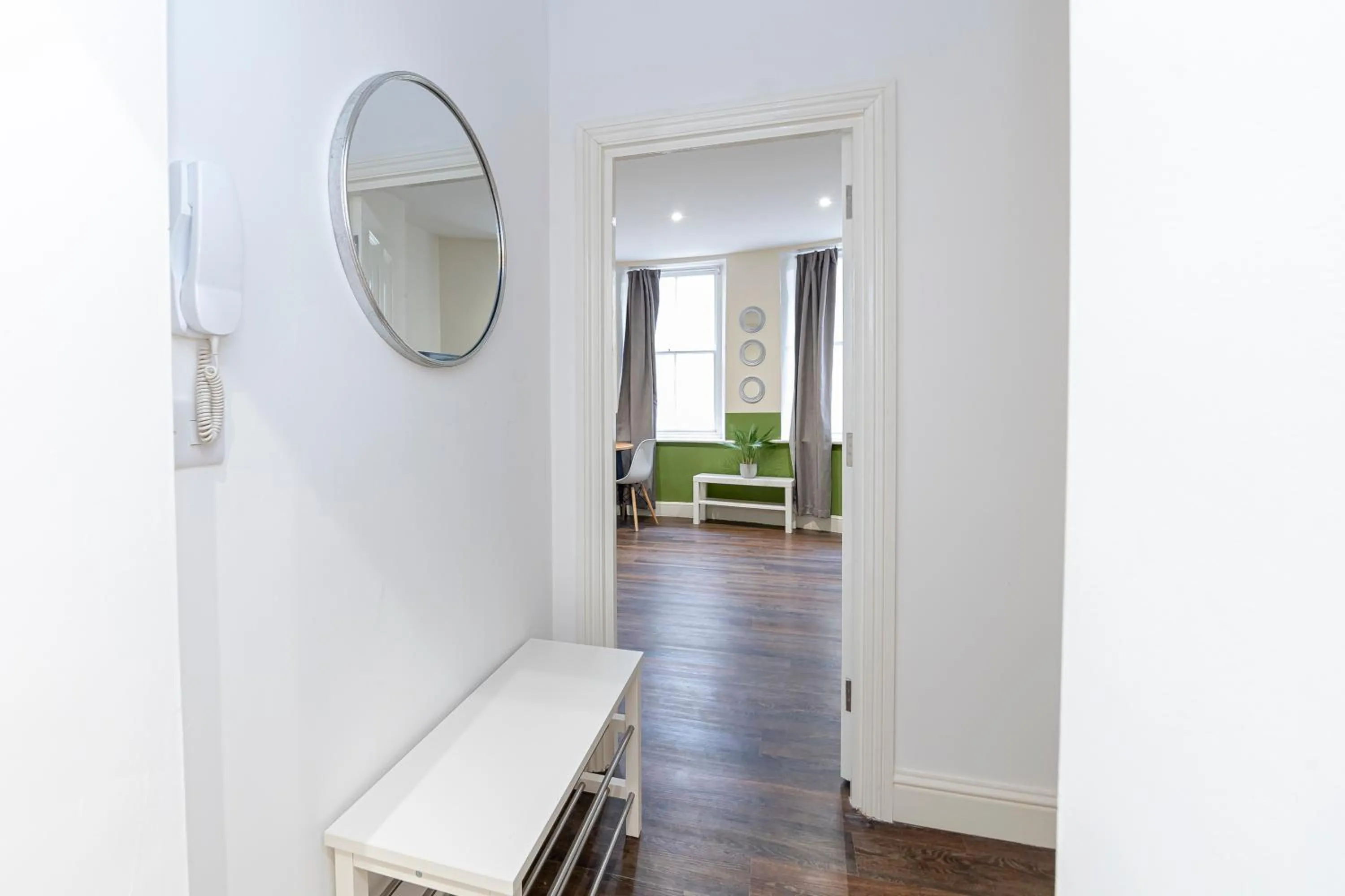 Lobby or reception in FLASH SALE Kemptown 2 Bedroom Flat BN224EAT02