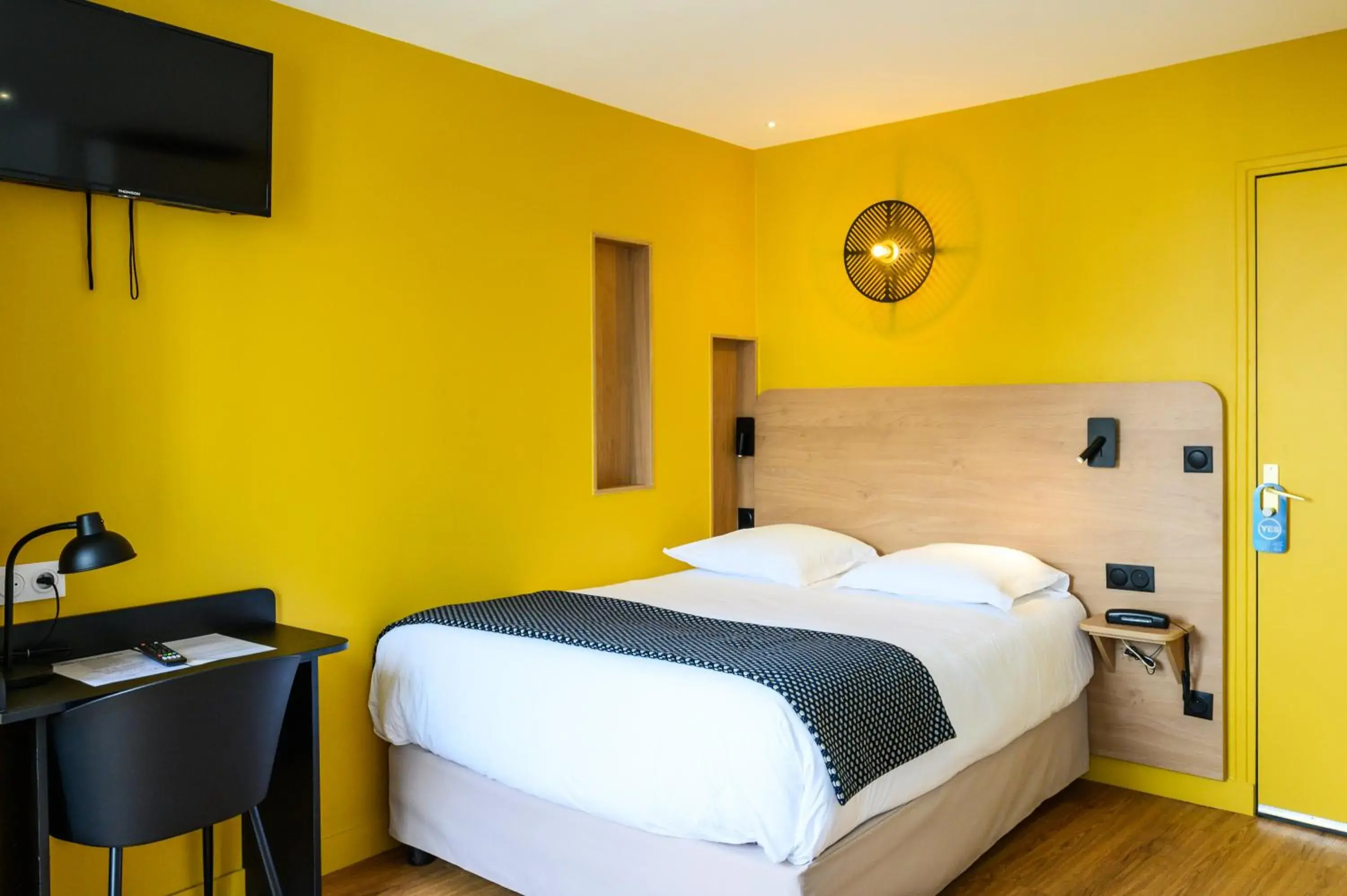 Quadruple Room in Hôtel D'Alsace Quadruple Room in Hôtel D'Alsace