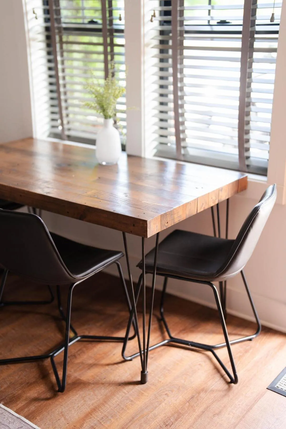 Dining area in The Getaway Blowing Rock