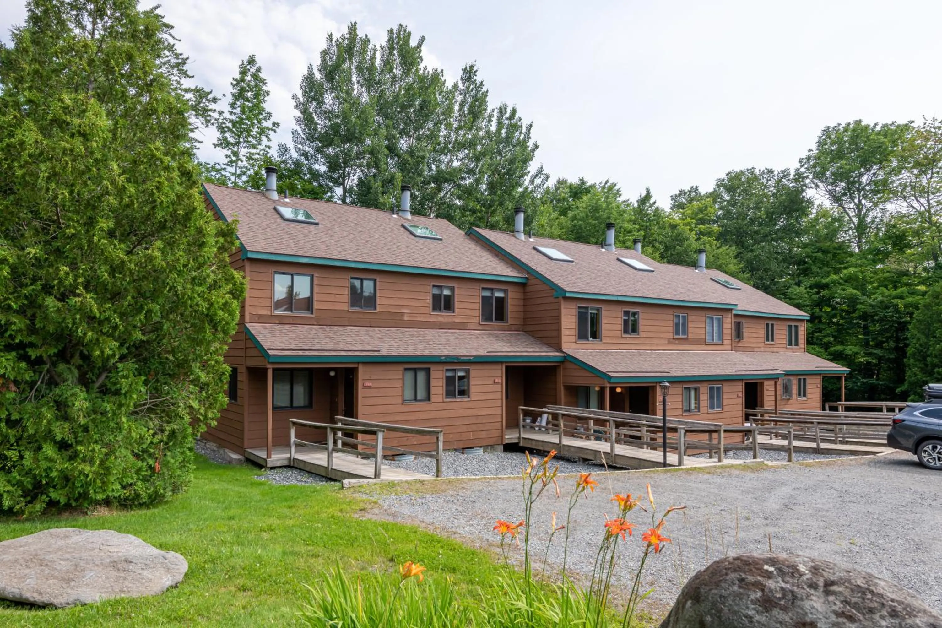 Property building in Mount Snow Lodging