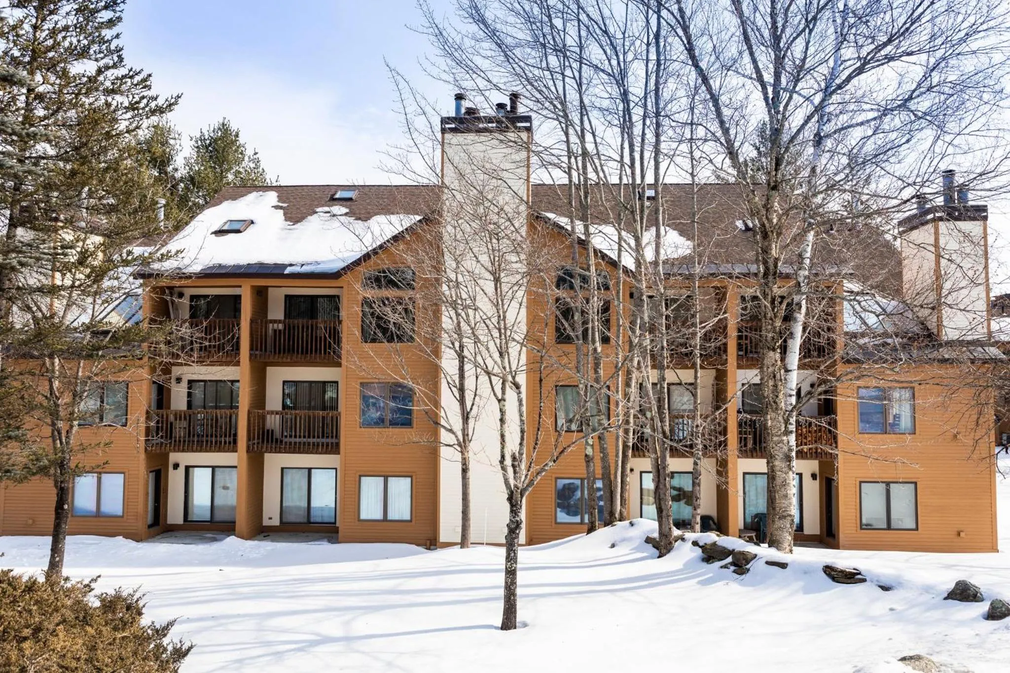 Property building in Mount Snow Lodging