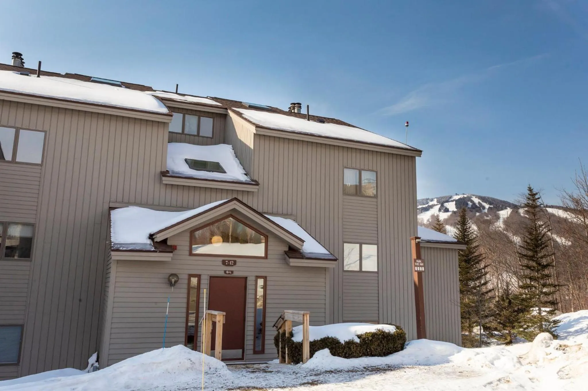 Property building in Mount Snow Lodging