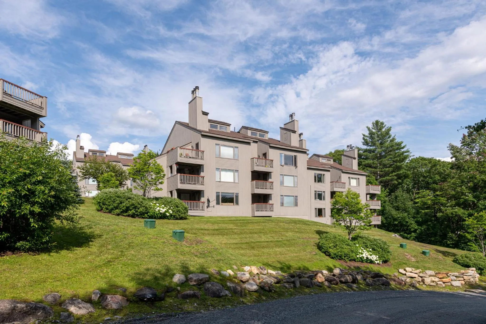 Property building in Mount Snow Lodging