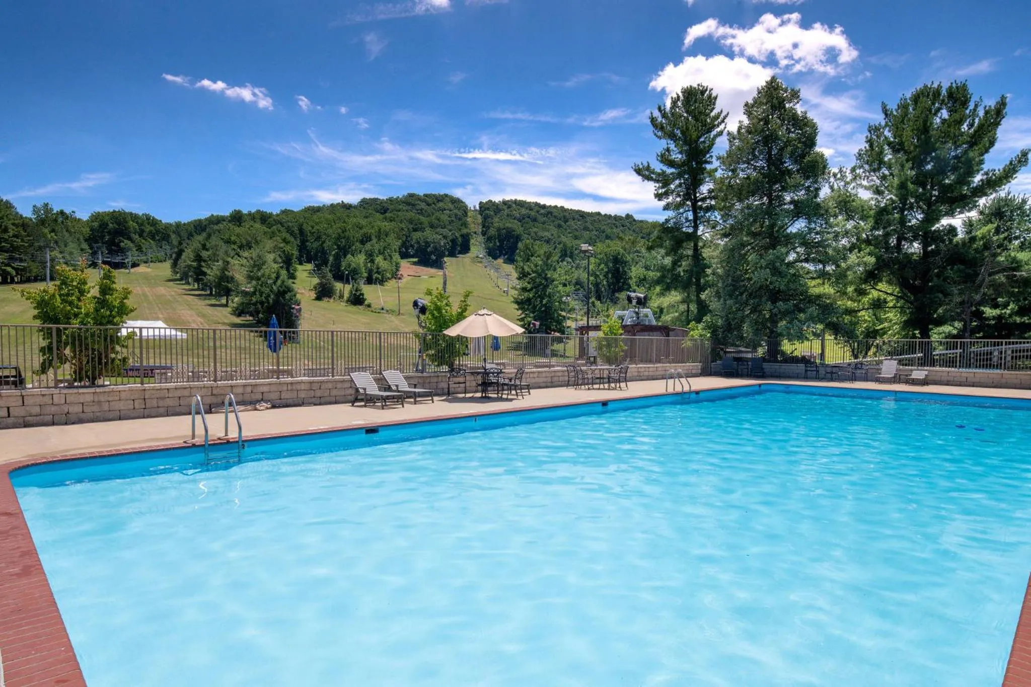 Swimming pool in Liberty Mountain Resort