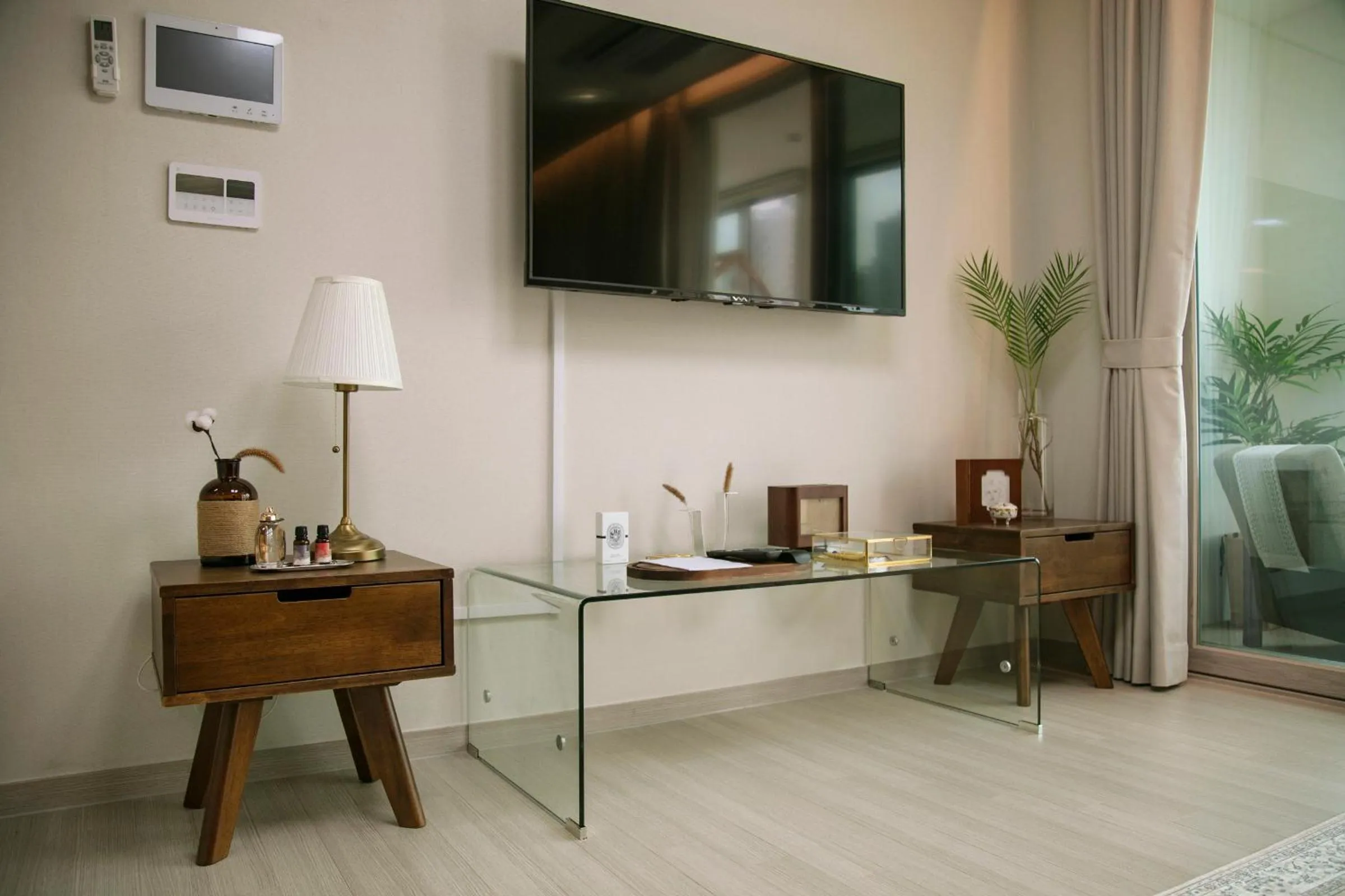 TV and multimedia in Landmark Stay in Songdo