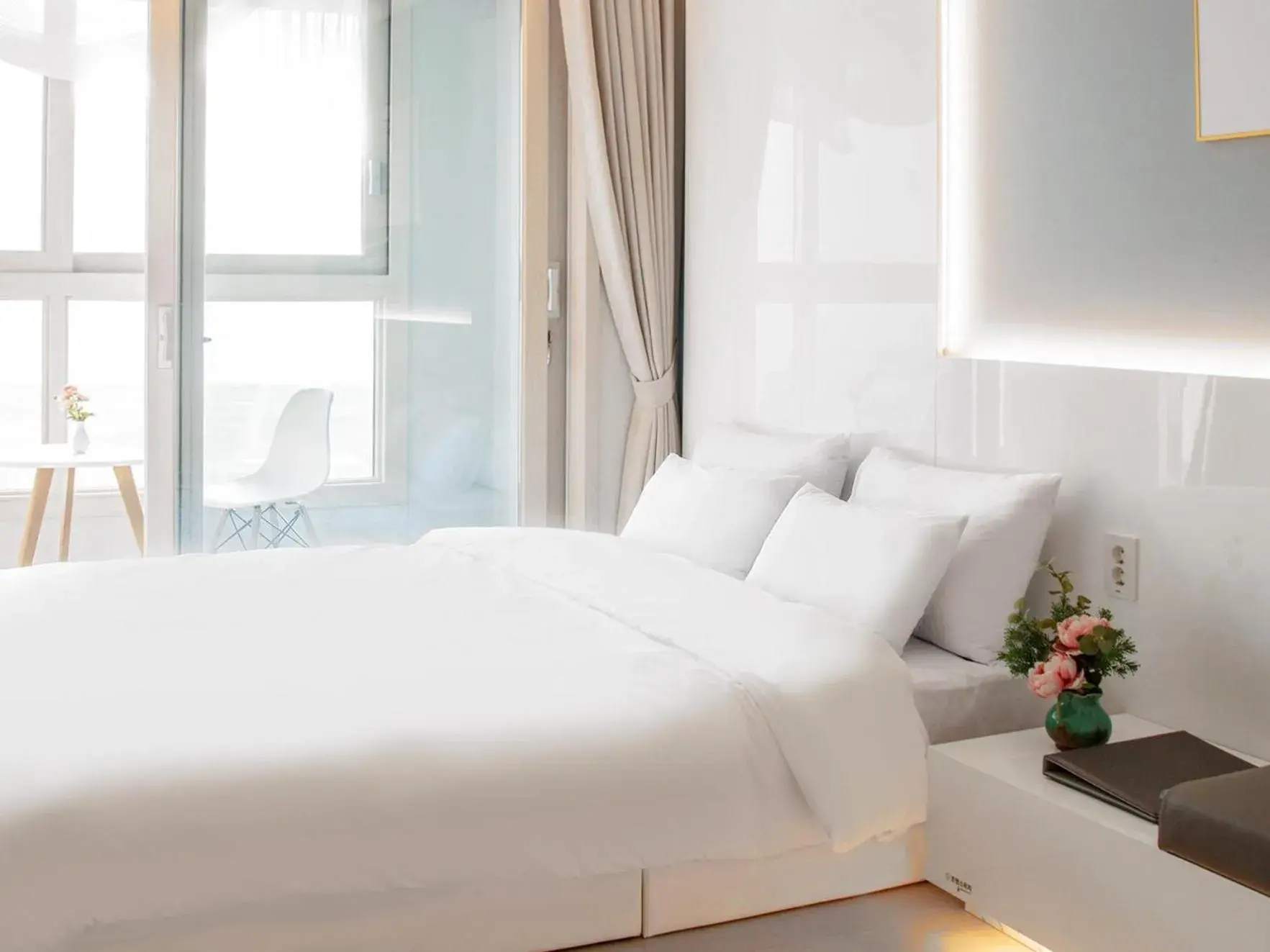 Property building, Bed in Landmark Stay in Songdo Property building, Bed in Landmark Stay in Songdo