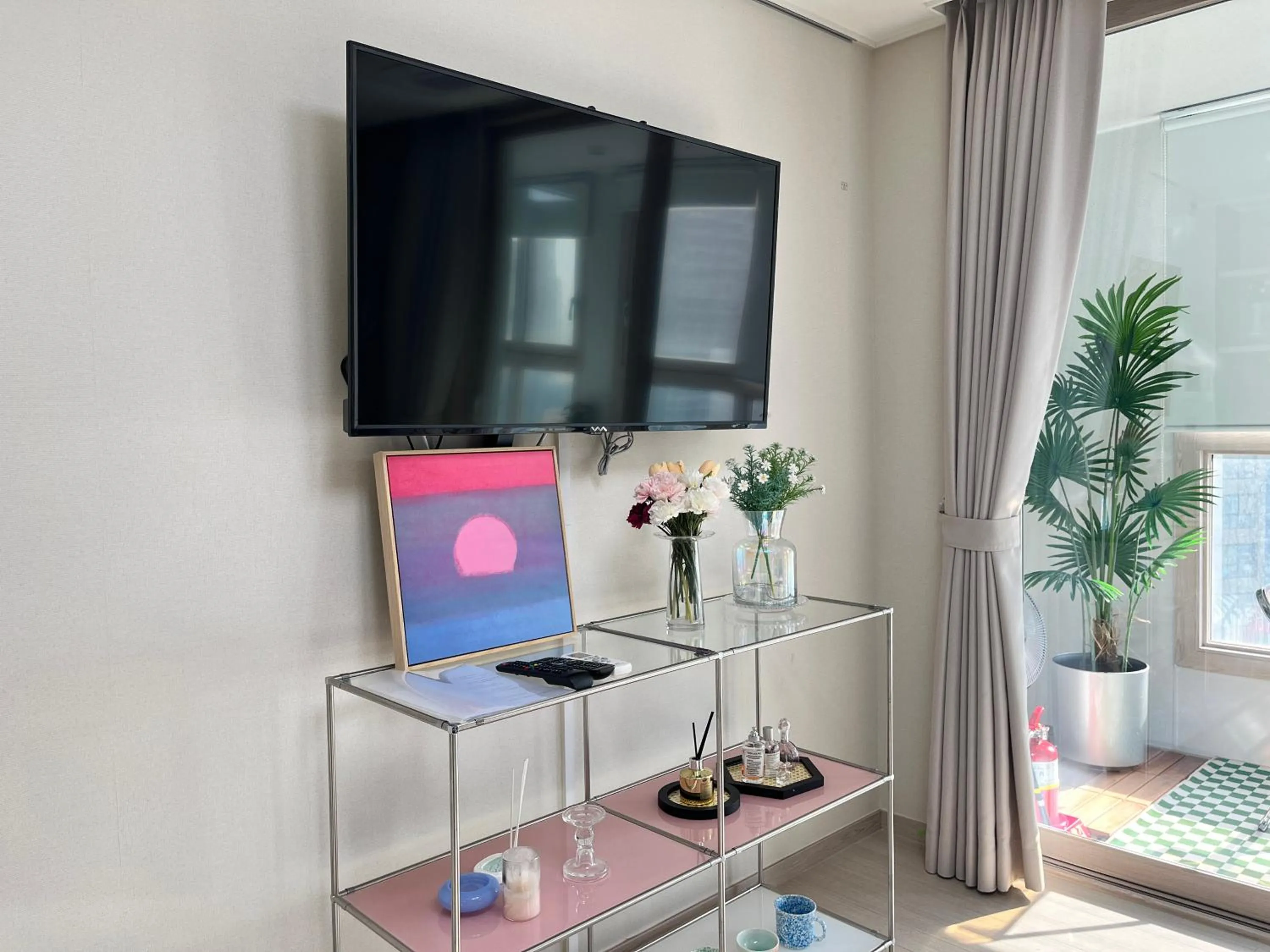 TV and multimedia in Landmark Stay in Songdo