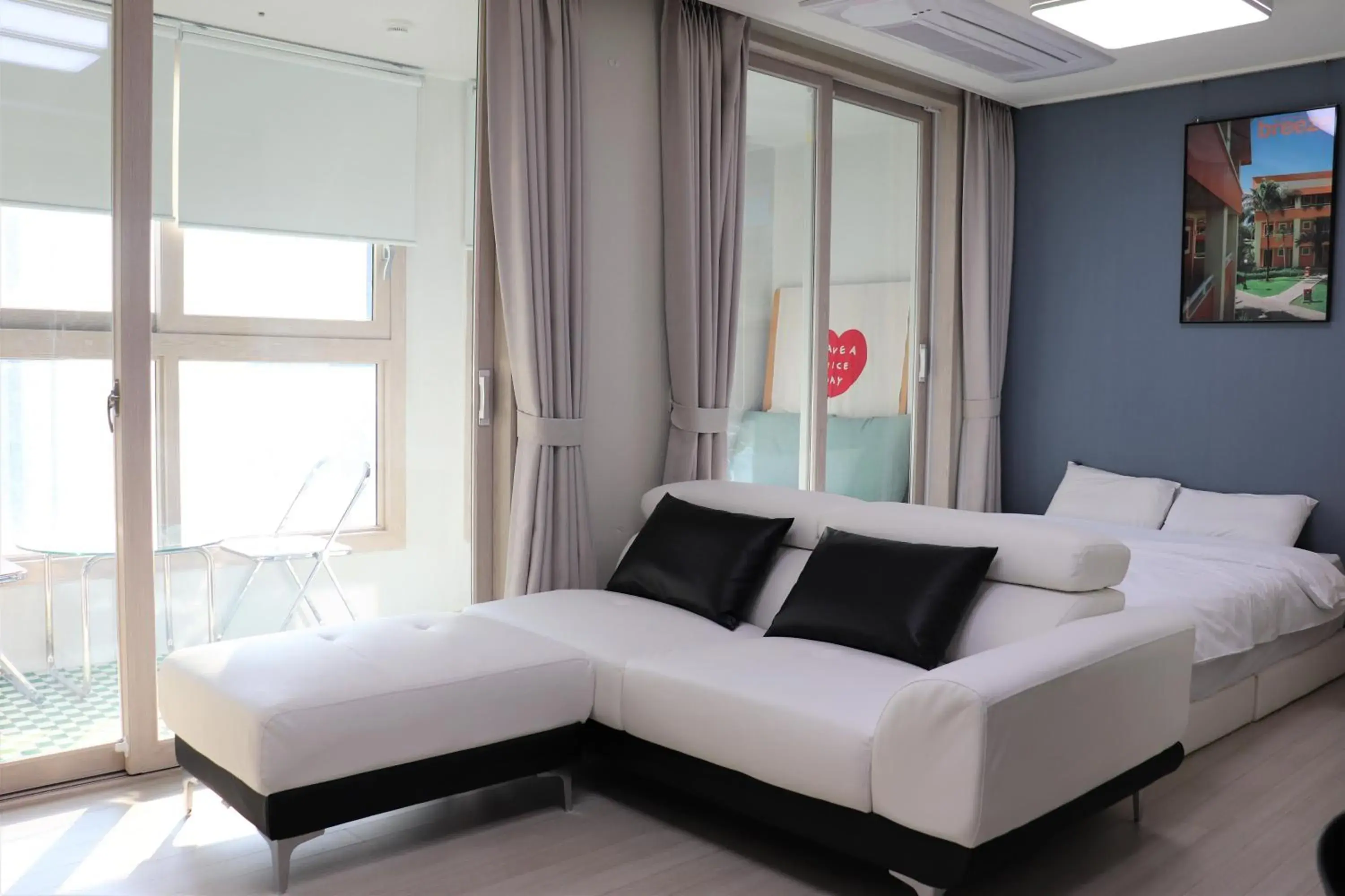 Bed in Landmark Stay in Songdo Bed in Landmark Stay in Songdo