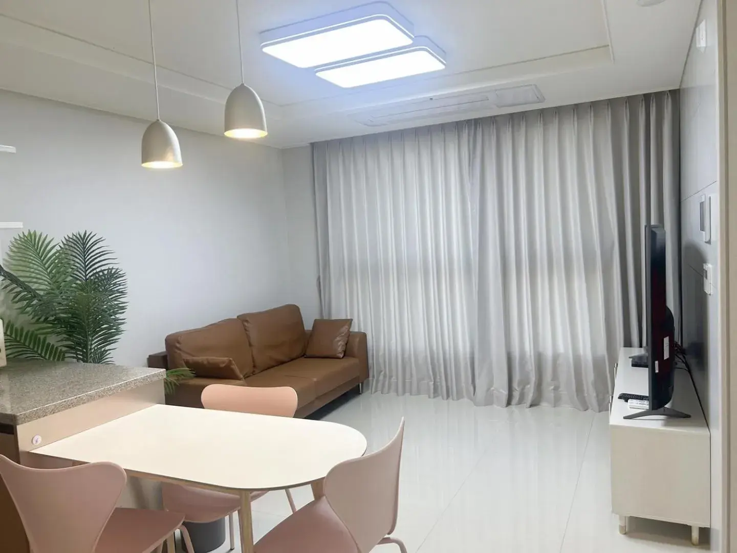 Living room in Landmark Stay in Songdo Living room in Landmark Stay in Songdo