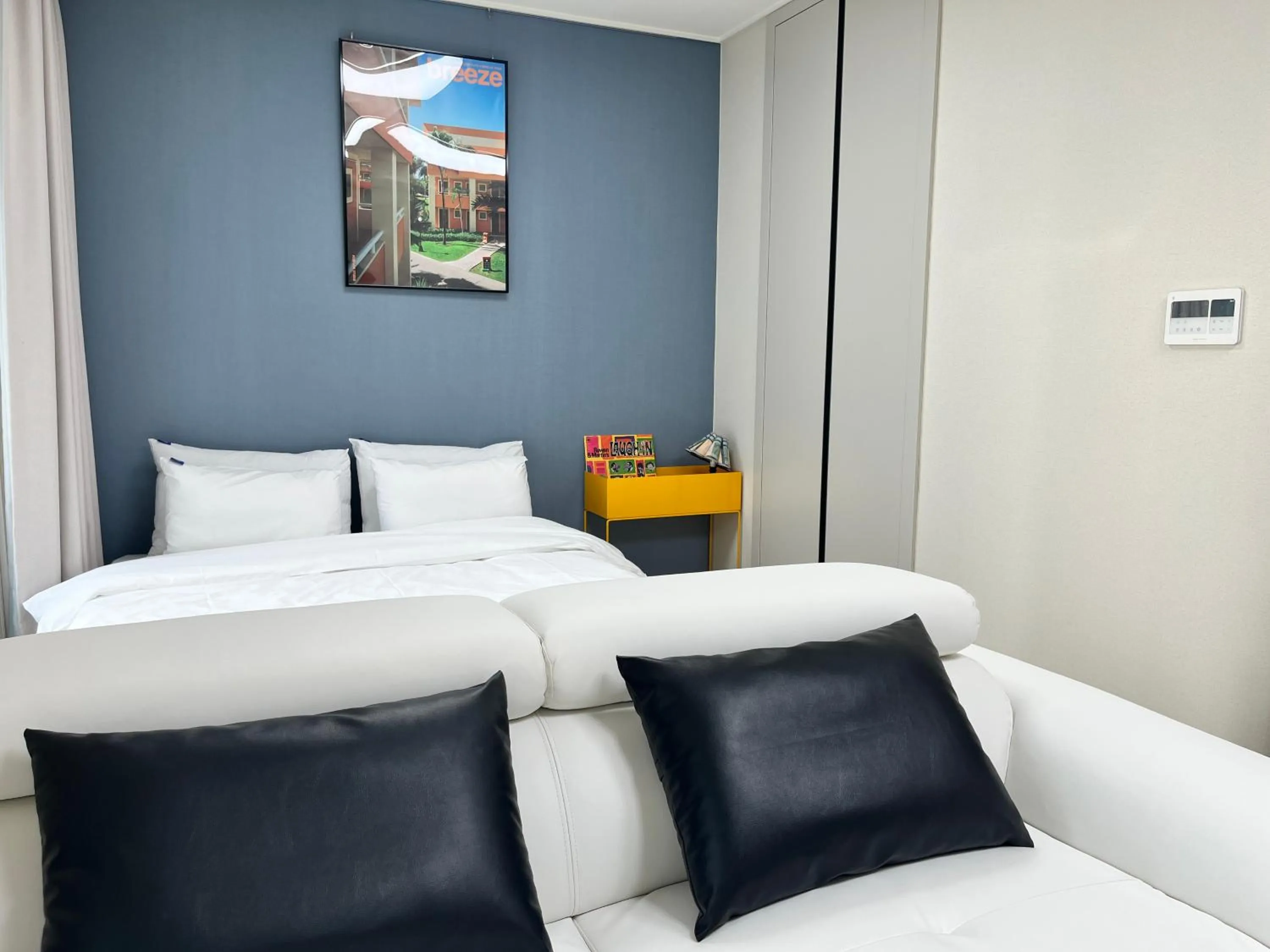 Bed in Landmark Stay in Songdo