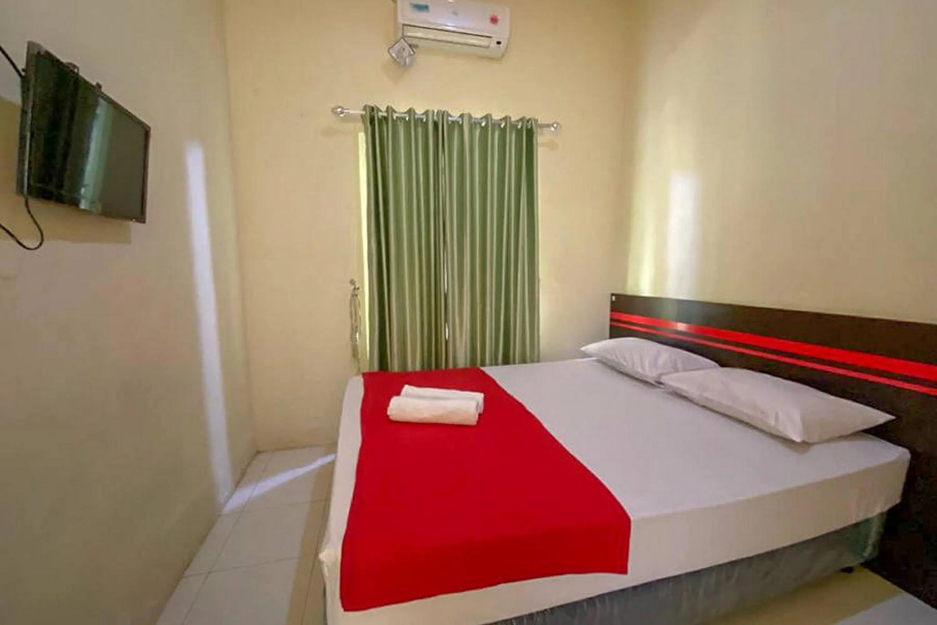 Bed in Rama Shinta Homestay near Gembira Loka Zoo RedPartner