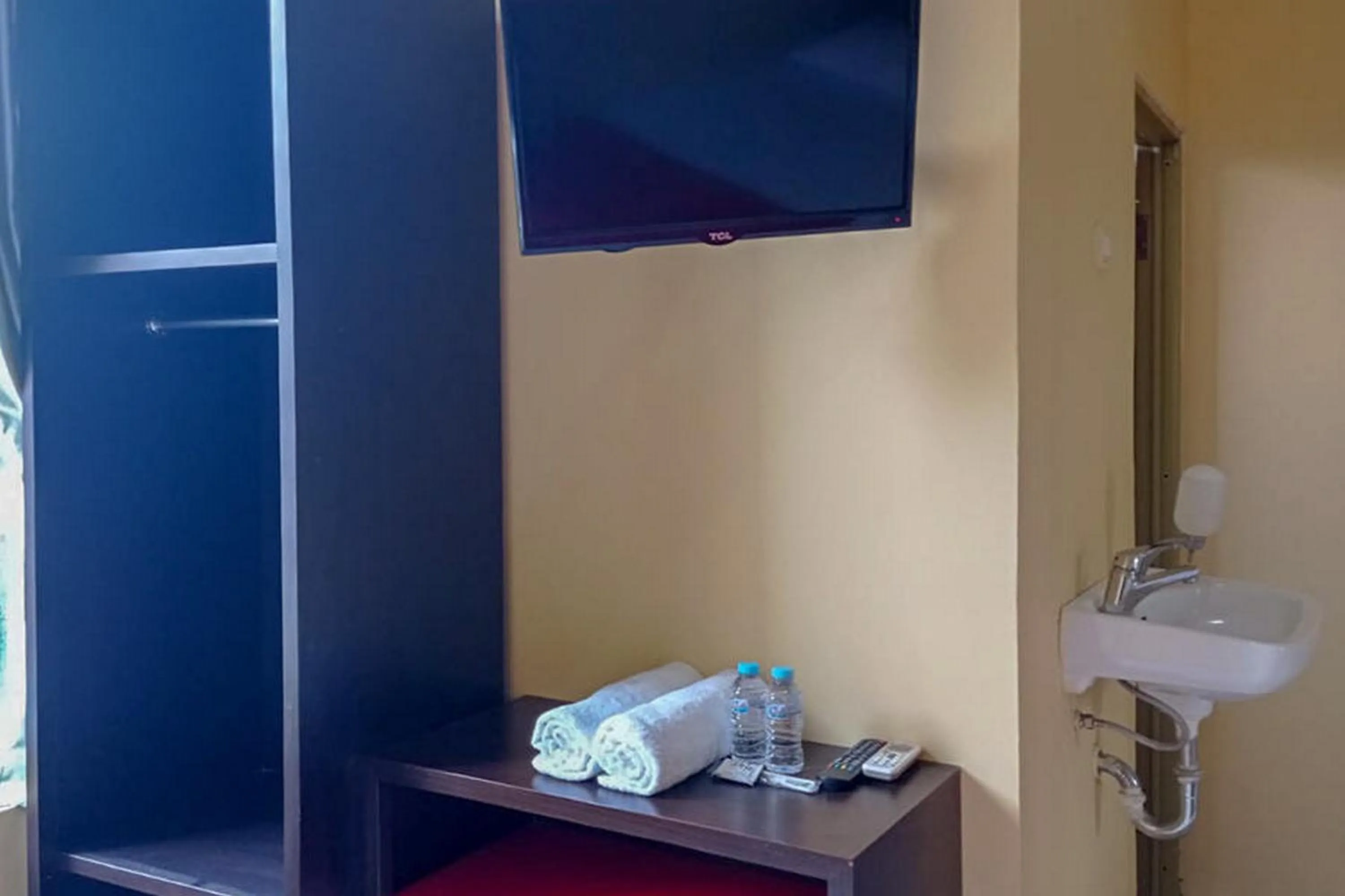 Rama Shinta Homestay near Gembira Loka Zoo RedPartner