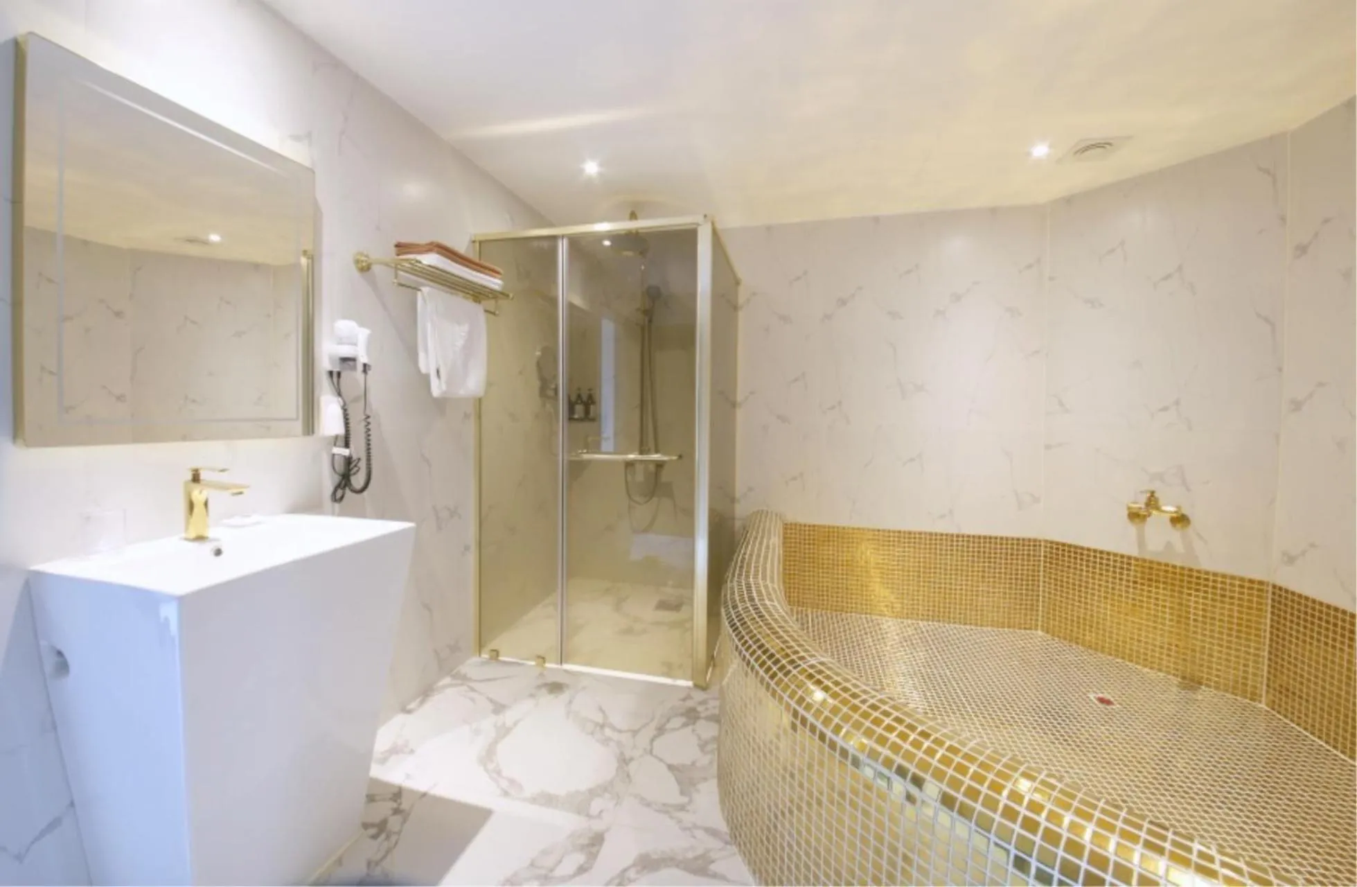 Gimhae Jangyu Stayin Hotel