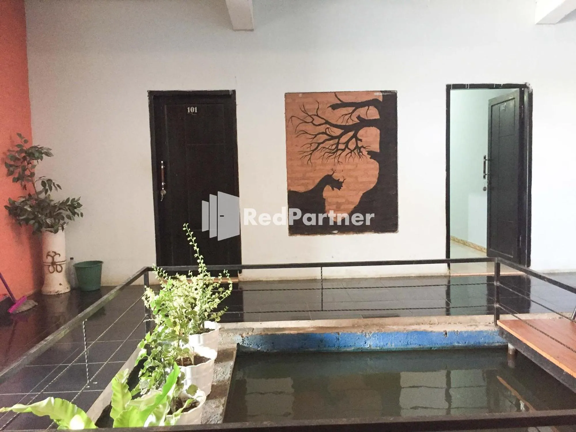 Facade/entrance in Wisma Andini Palopo RedPartner