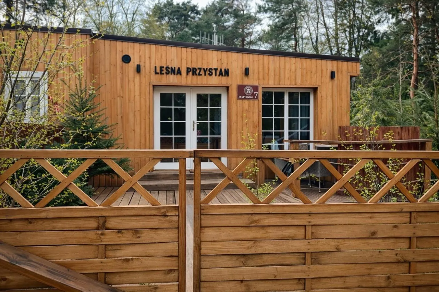 Apartamenty Leśna Przystań nad jeziorem