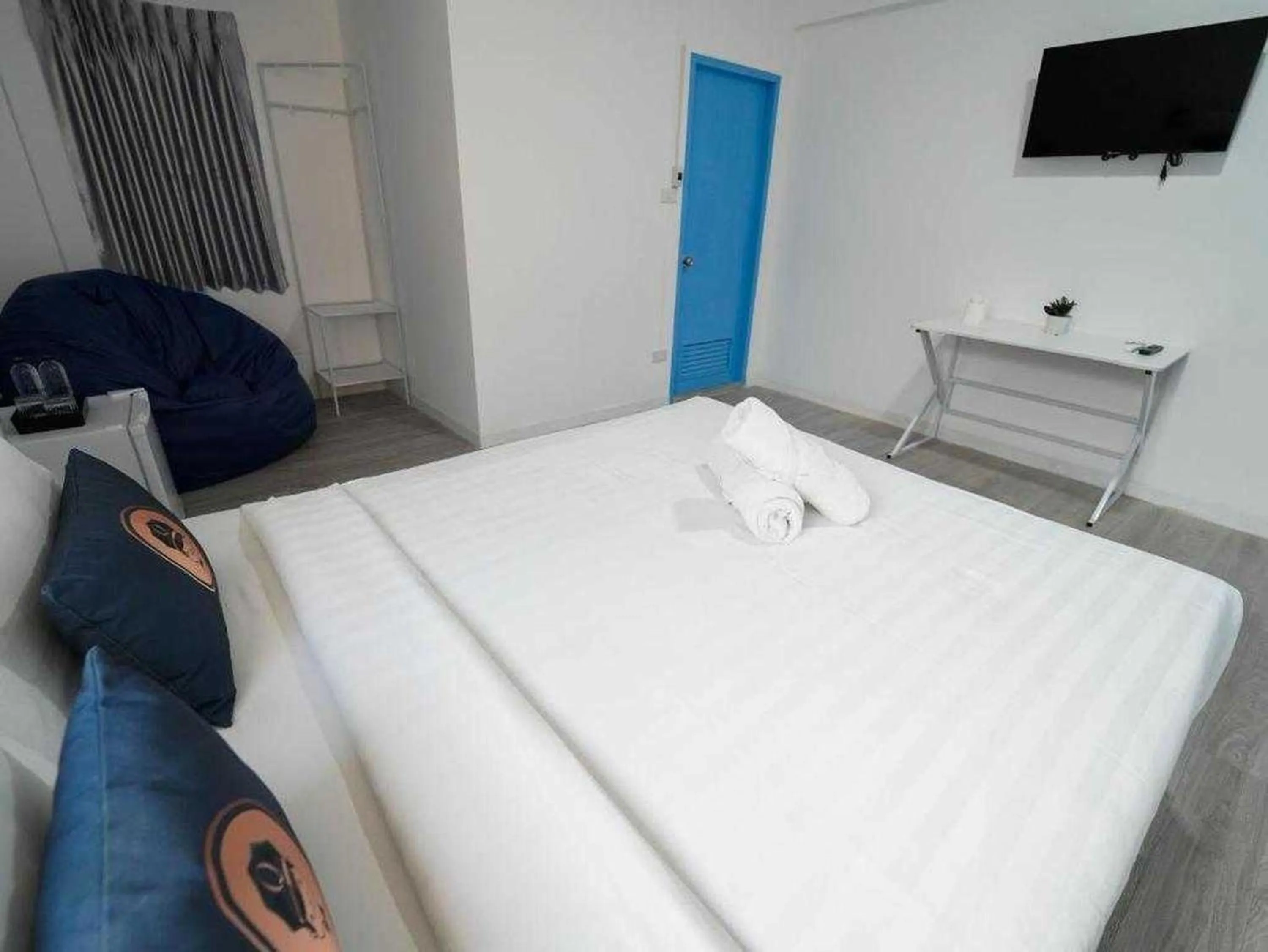 Photo of the whole room, Bed in RQ North Pattaya by Collection O