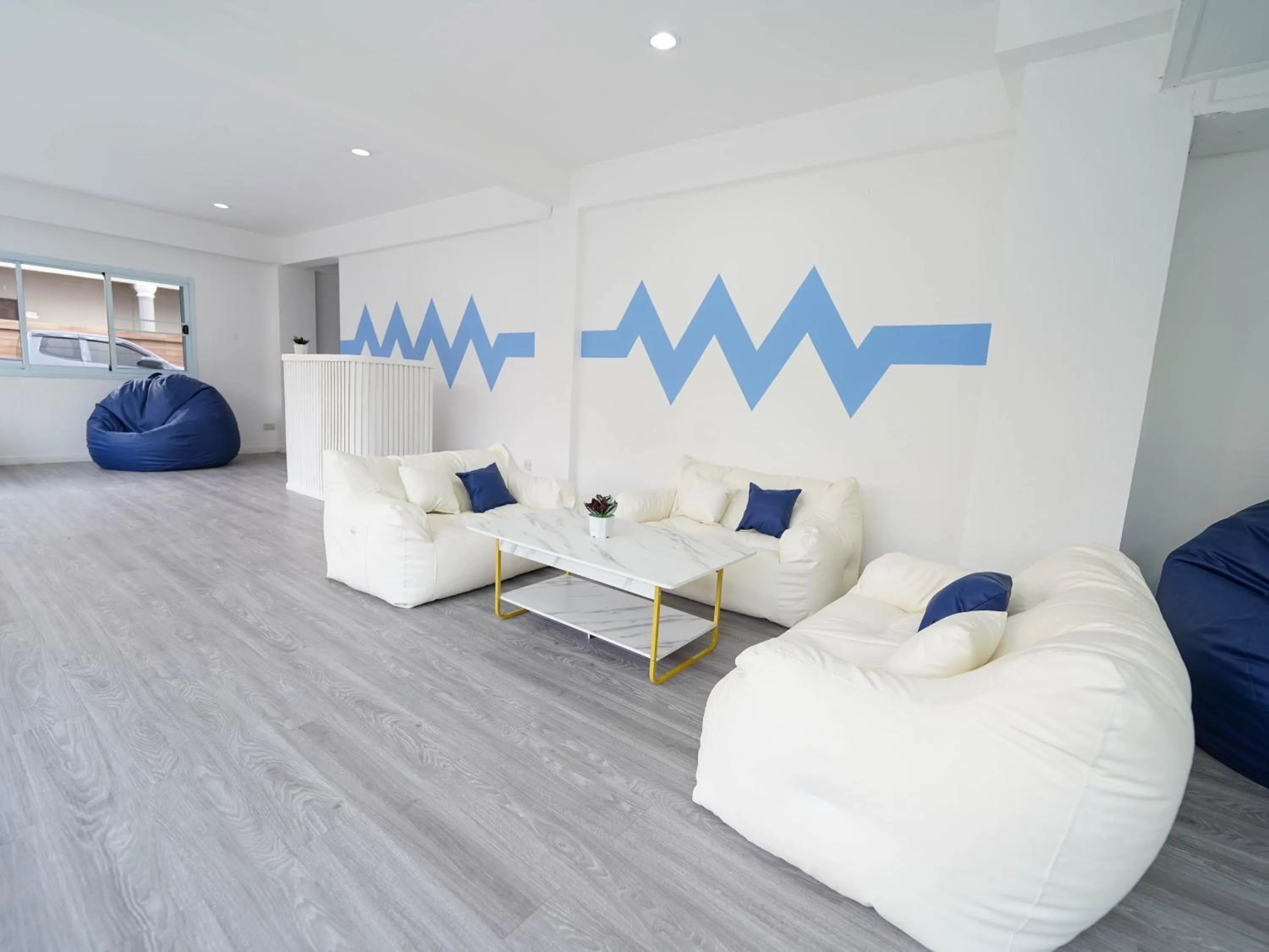 Lobby or reception in RQ North Pattaya by Collection O