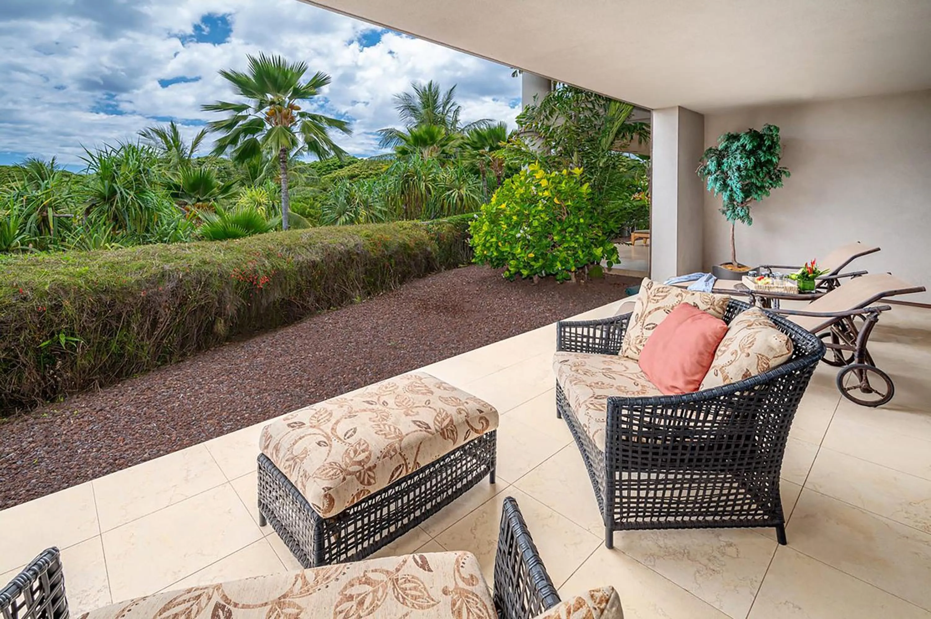 Patio in Ho Olei Residences - CoralTree Residence Collection