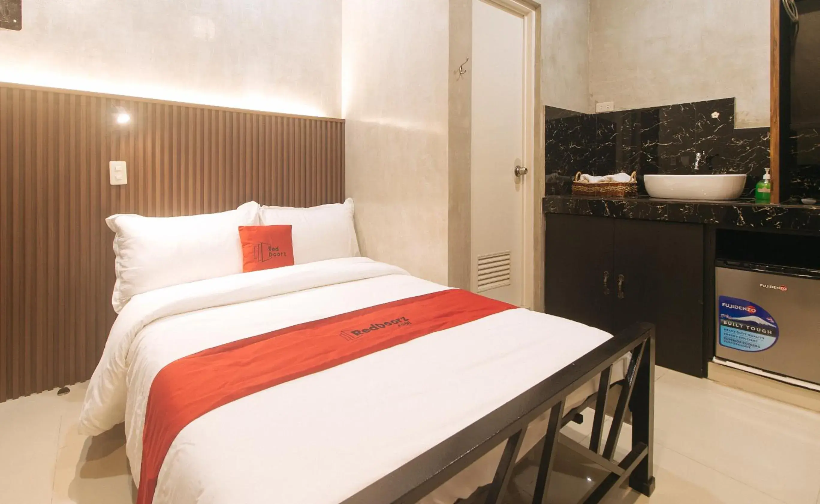 Bed in RedDoorz at MBB Room NAIA 2 Bed in RedDoorz at MBB Room NAIA 2