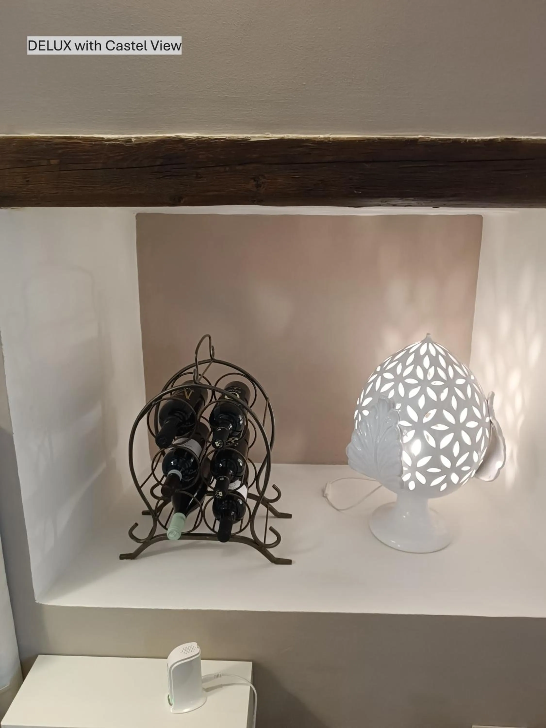 Decorative detail in Dimora Arco Basso - Old Town