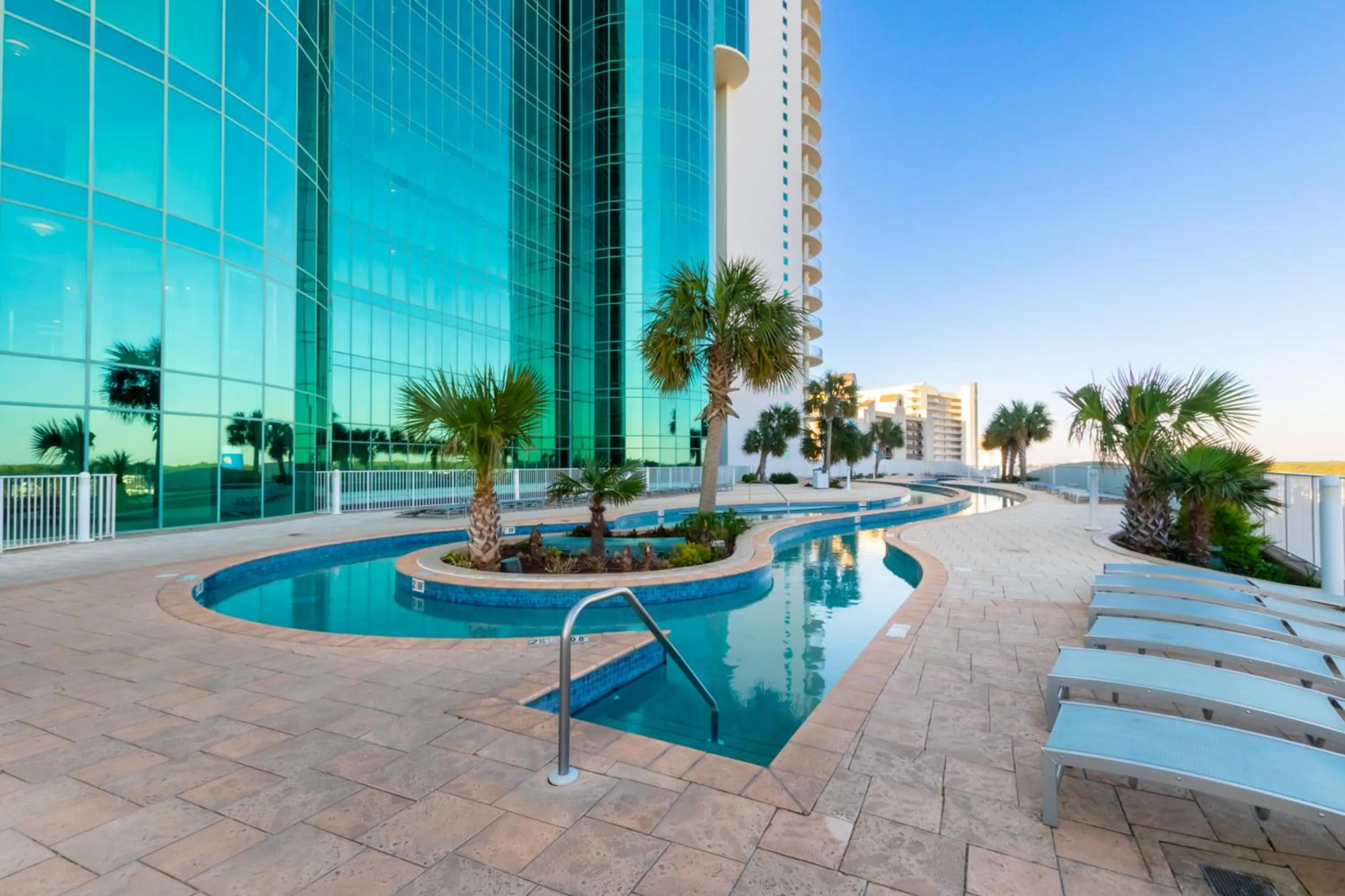 Swimming pool in Turquoise 1908C