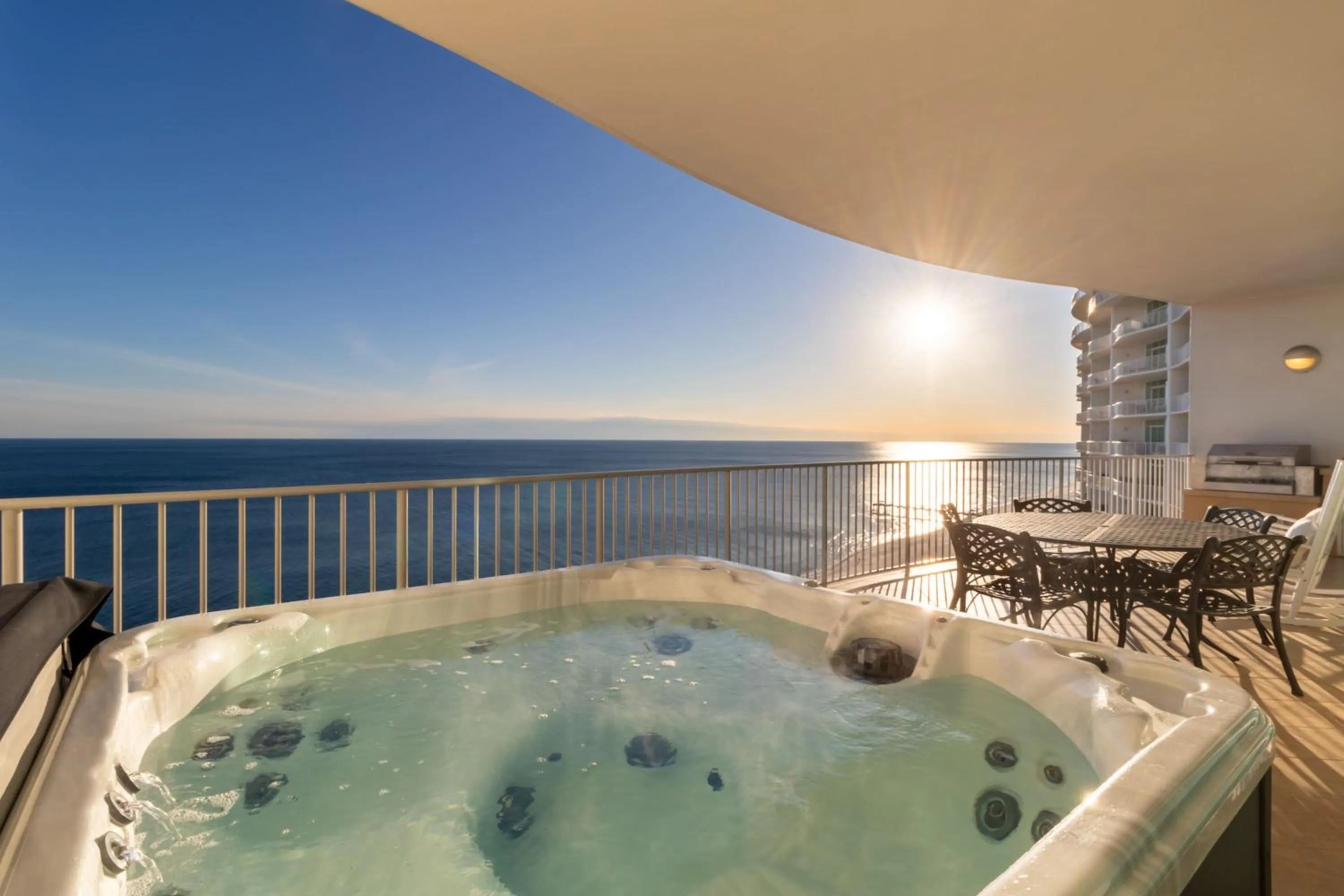 Hot Tub in Turquoise 1908C