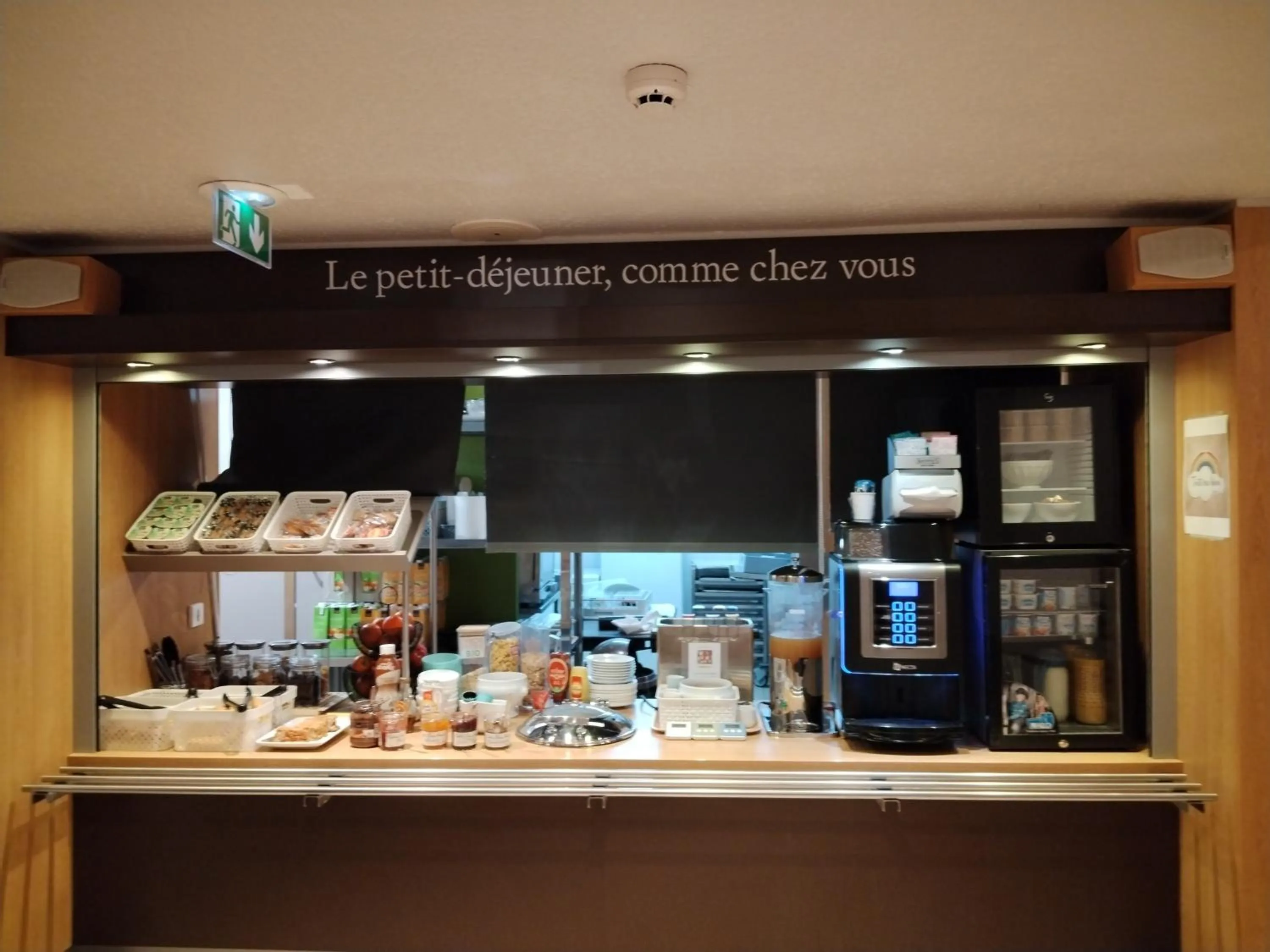 Breakfast in Hotel Inn Design Montluçon